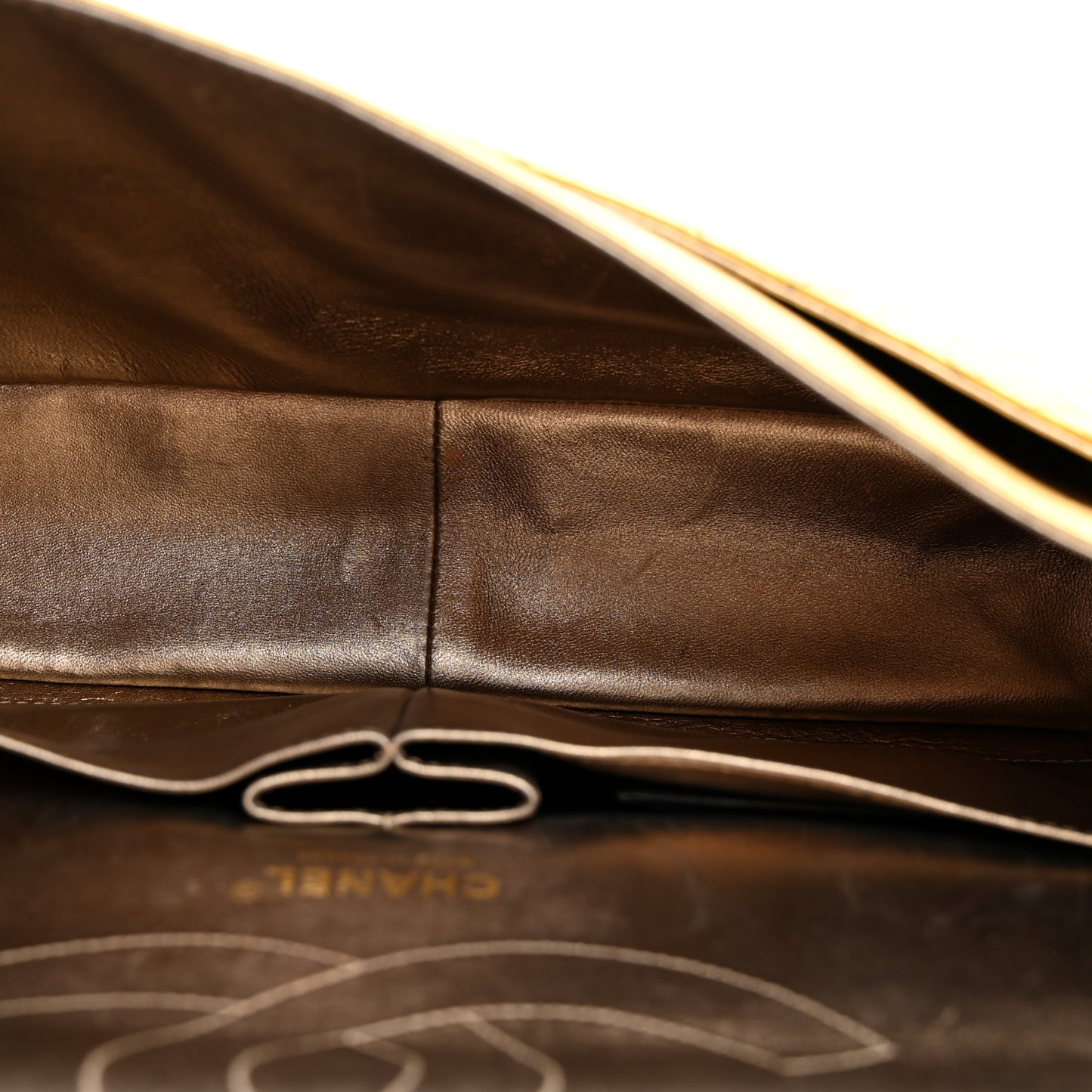 Metallic Calfskin Quilted 2.55 Reissue 226 Flap Gold