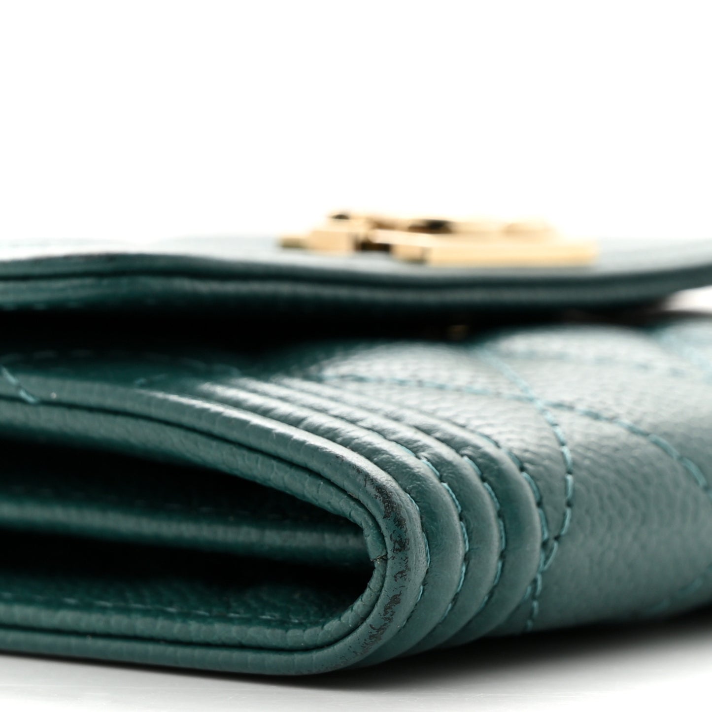 Caviar Quilted Boy Card Holder On Chain Green