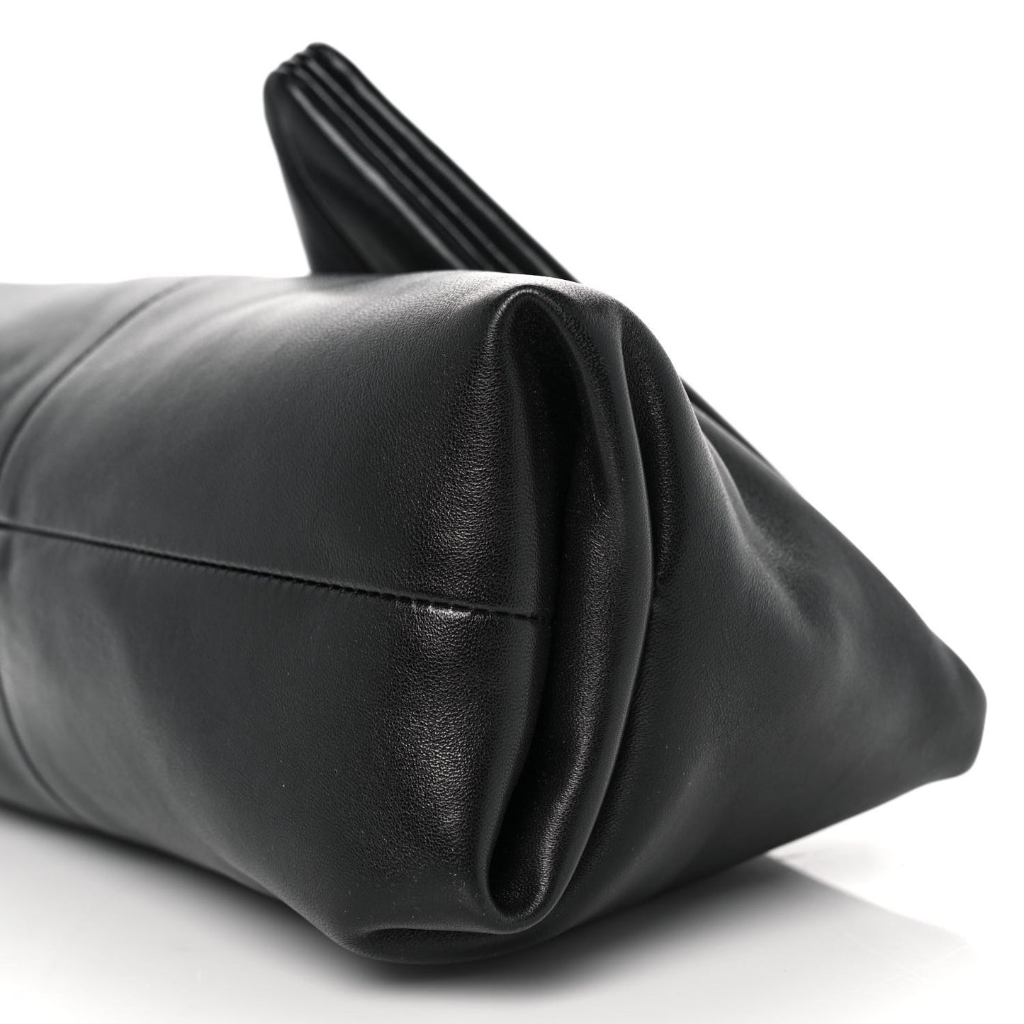 Lambskin BV Trine Clutch Black