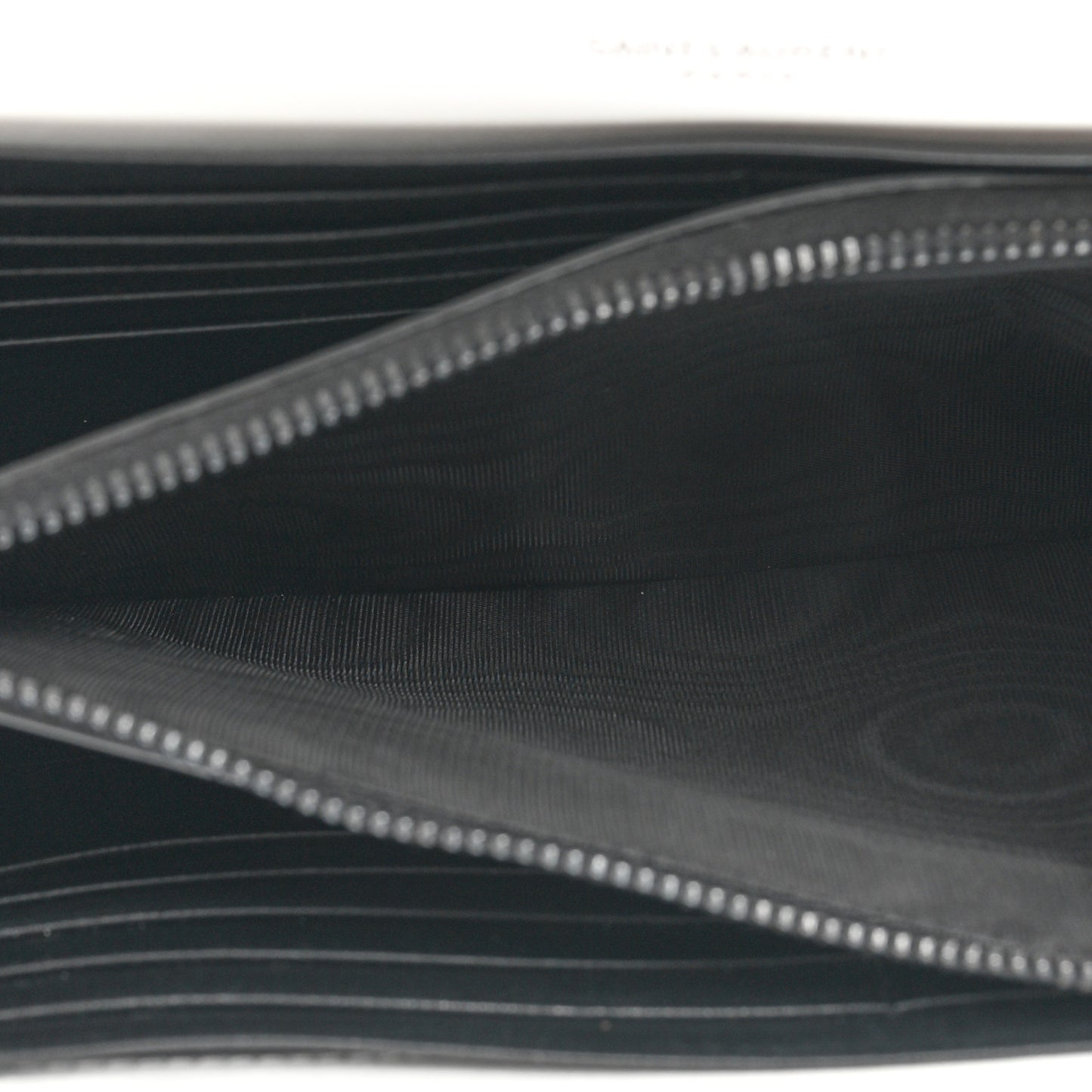 Grain De Poudre Square Dot Print Monogram Chain Wallet White Matte Black