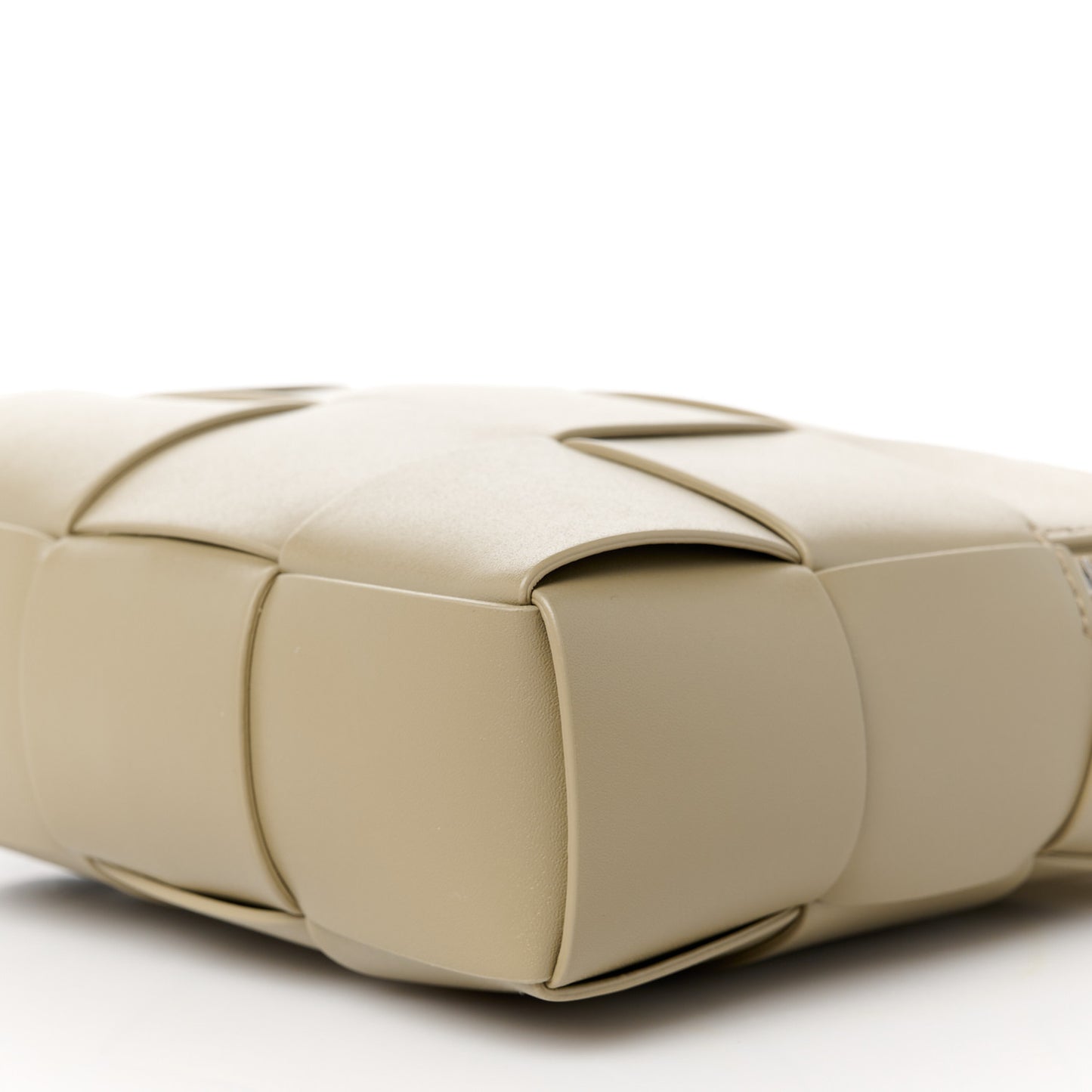 Calfskin Maxi Intrecciato Cassette Camera Bag Taupe