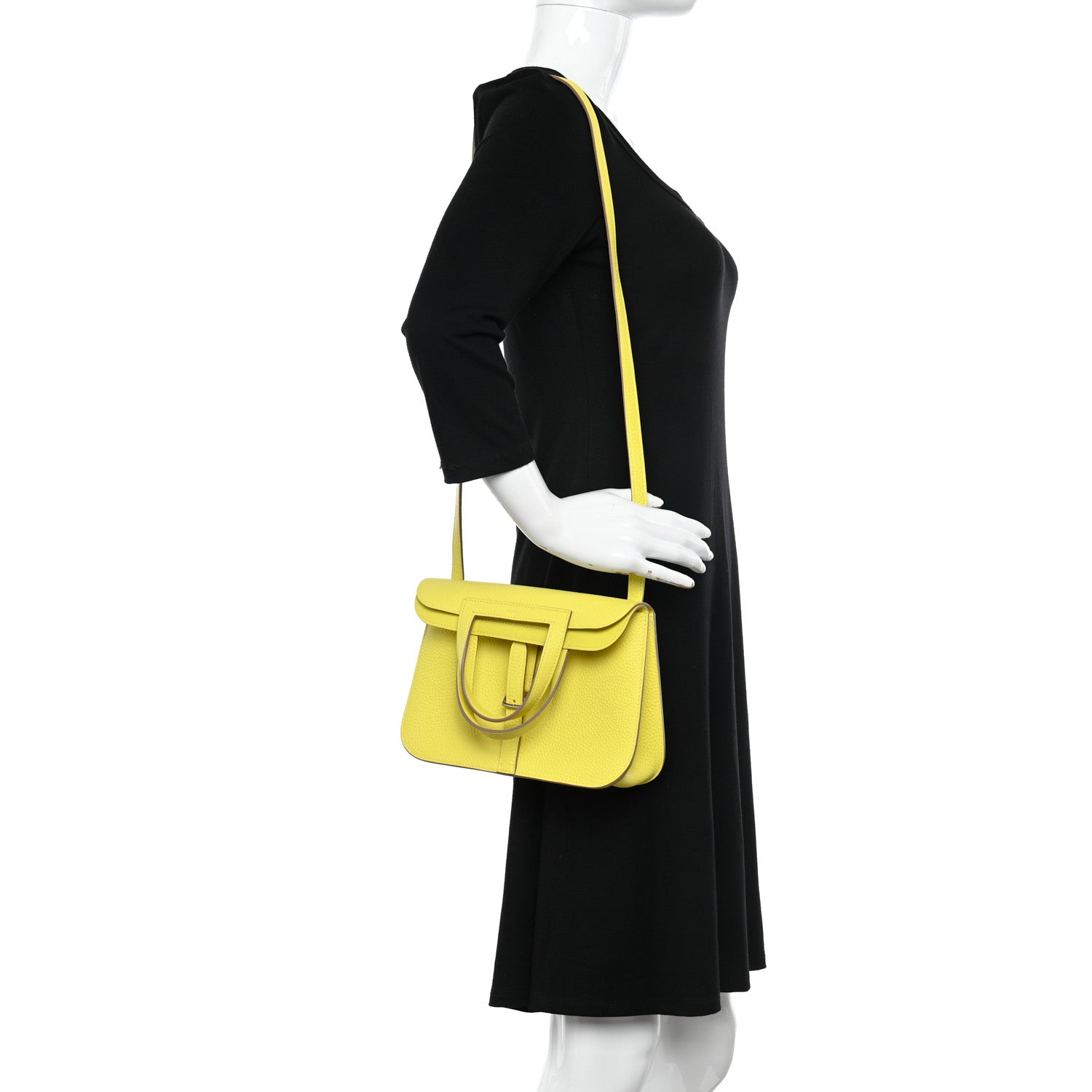 Hermes Taurillon Clemence Halzan 25 Lime 2 of 11