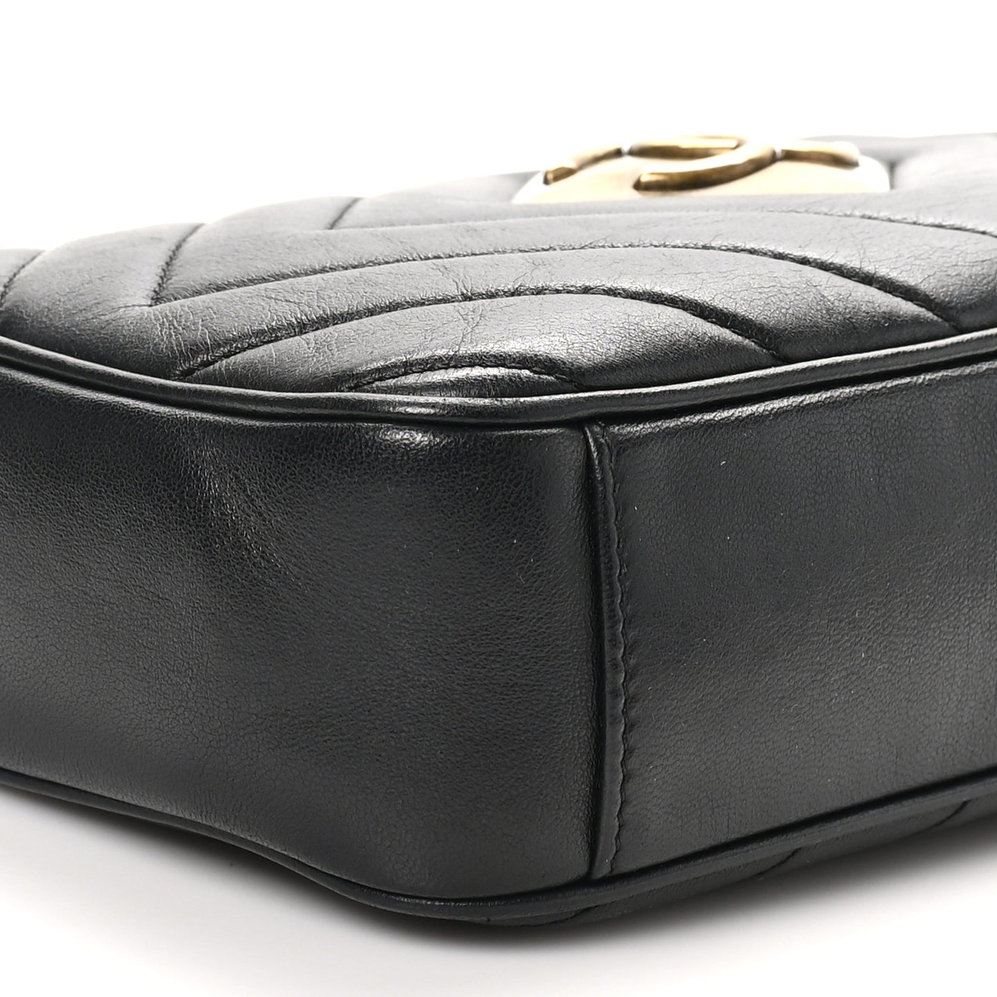 Lambskin Chevron Quilted Pyramid CC Camera Case Black