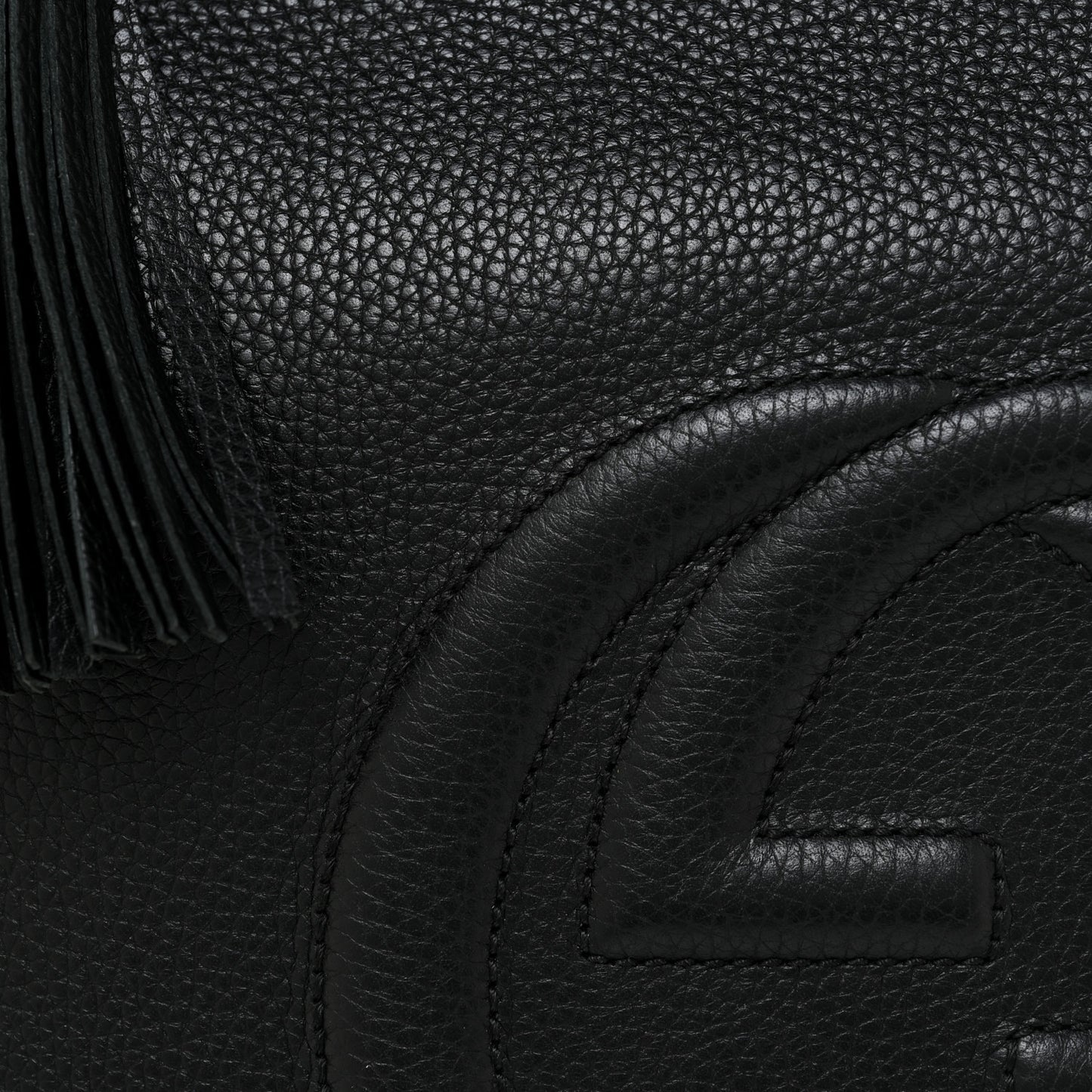 Pebbled Calfskin Large Soho Hobo Black