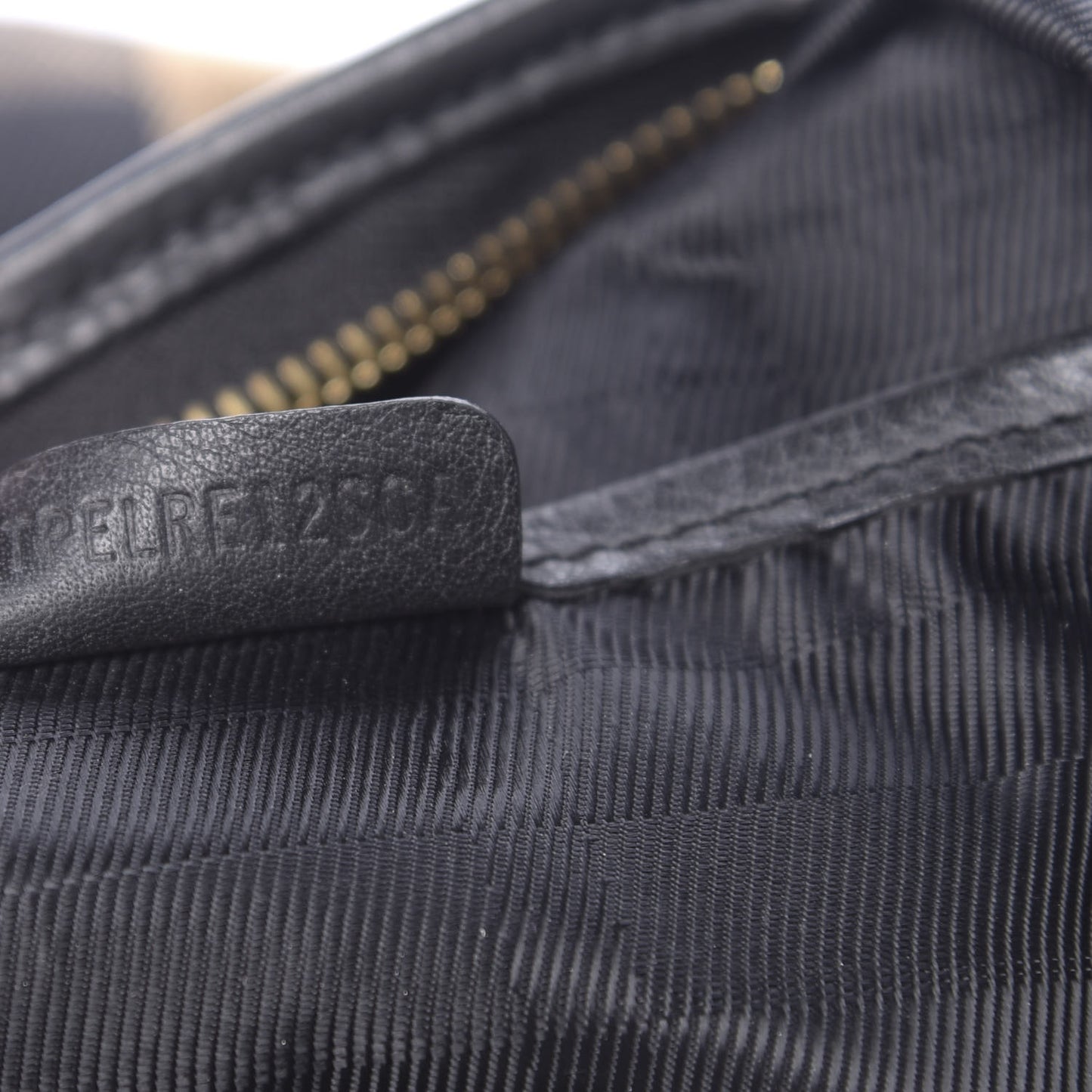 House Check Quilted Hoxton Hobo Black
