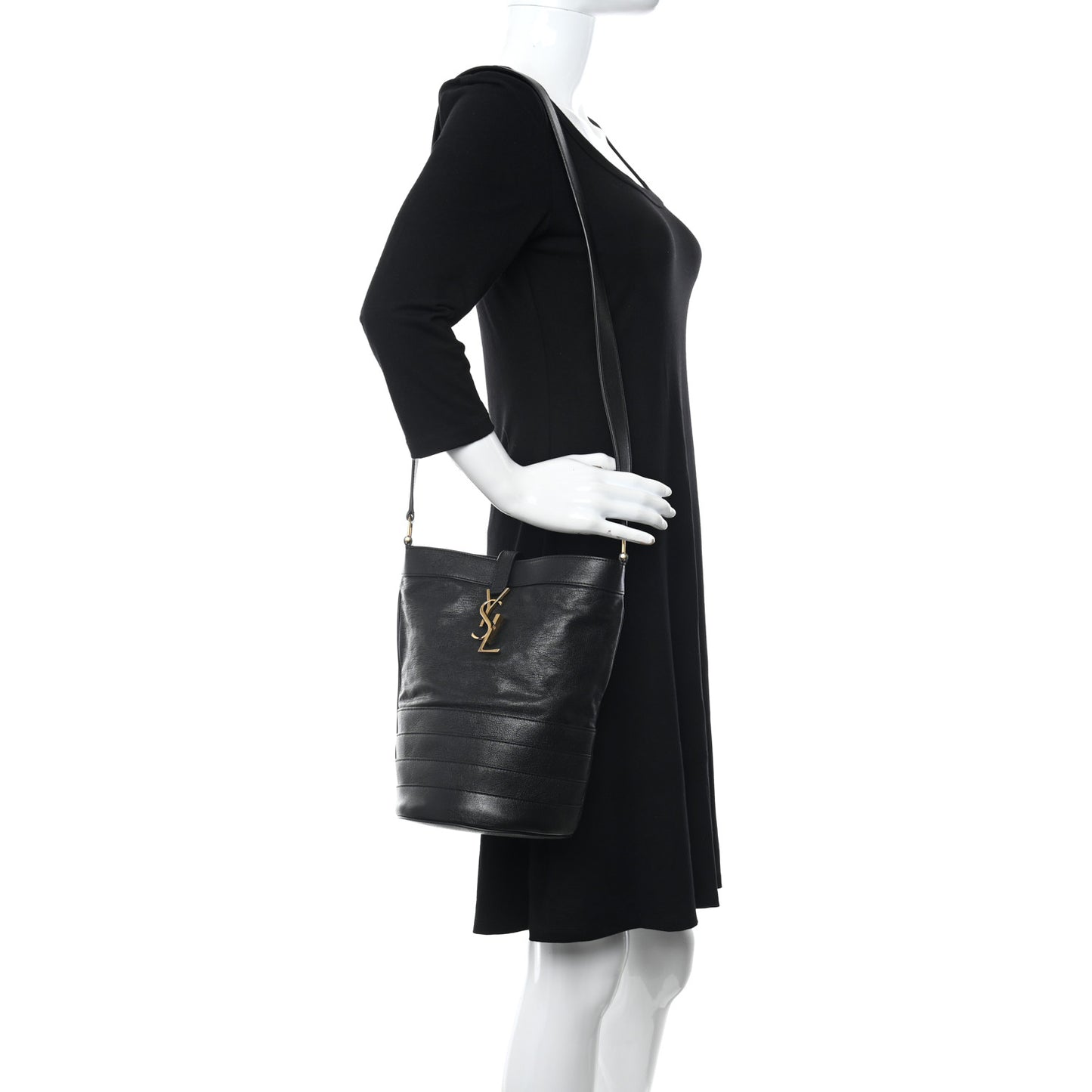 Lambskin Seau Fermoir Bucket Bag Black