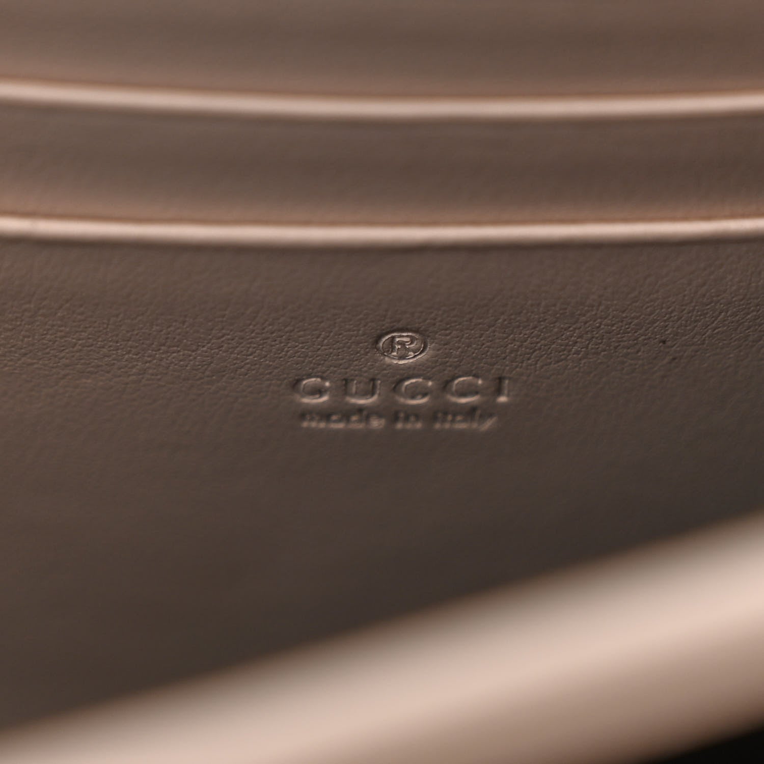 Gucci Calfskin Matelasse GG Marmont Chain Wallet Mystic White 7 of 15