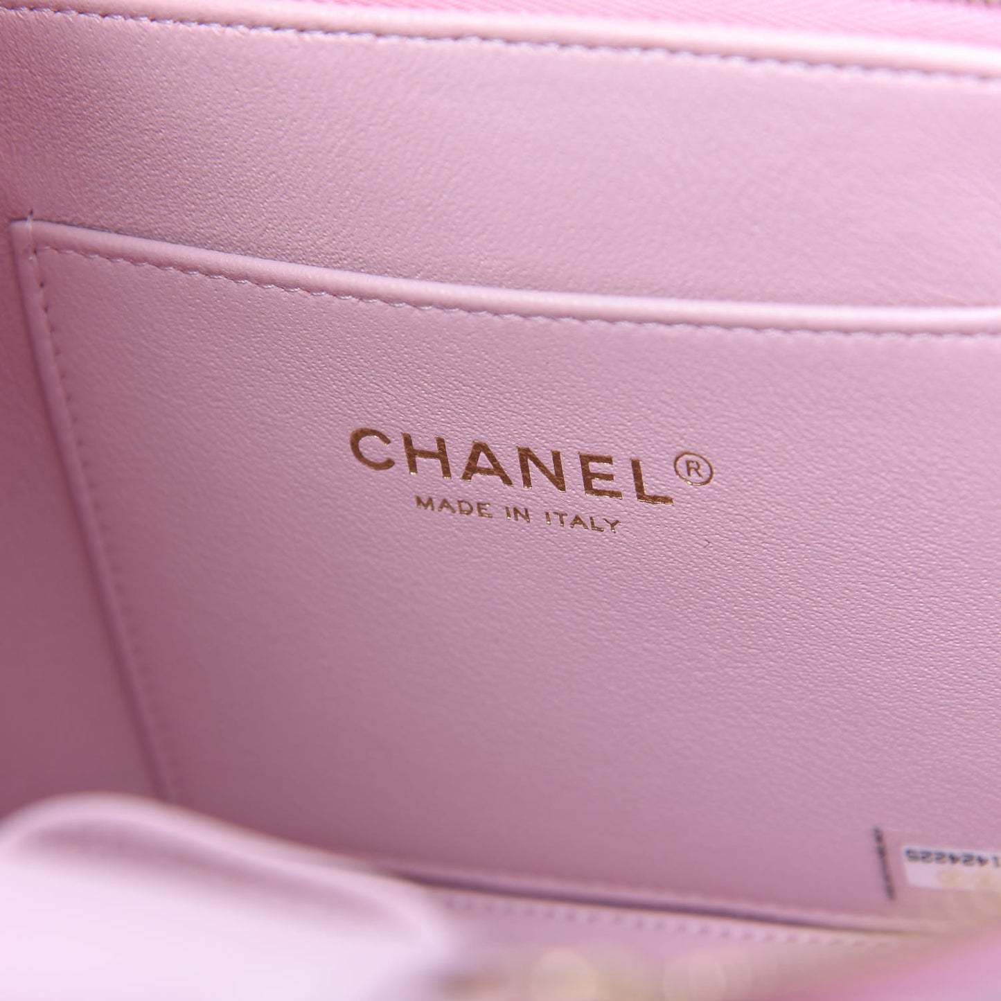 Caviar Quilted Small Top Handle Vanity Case With Chain Light Pink