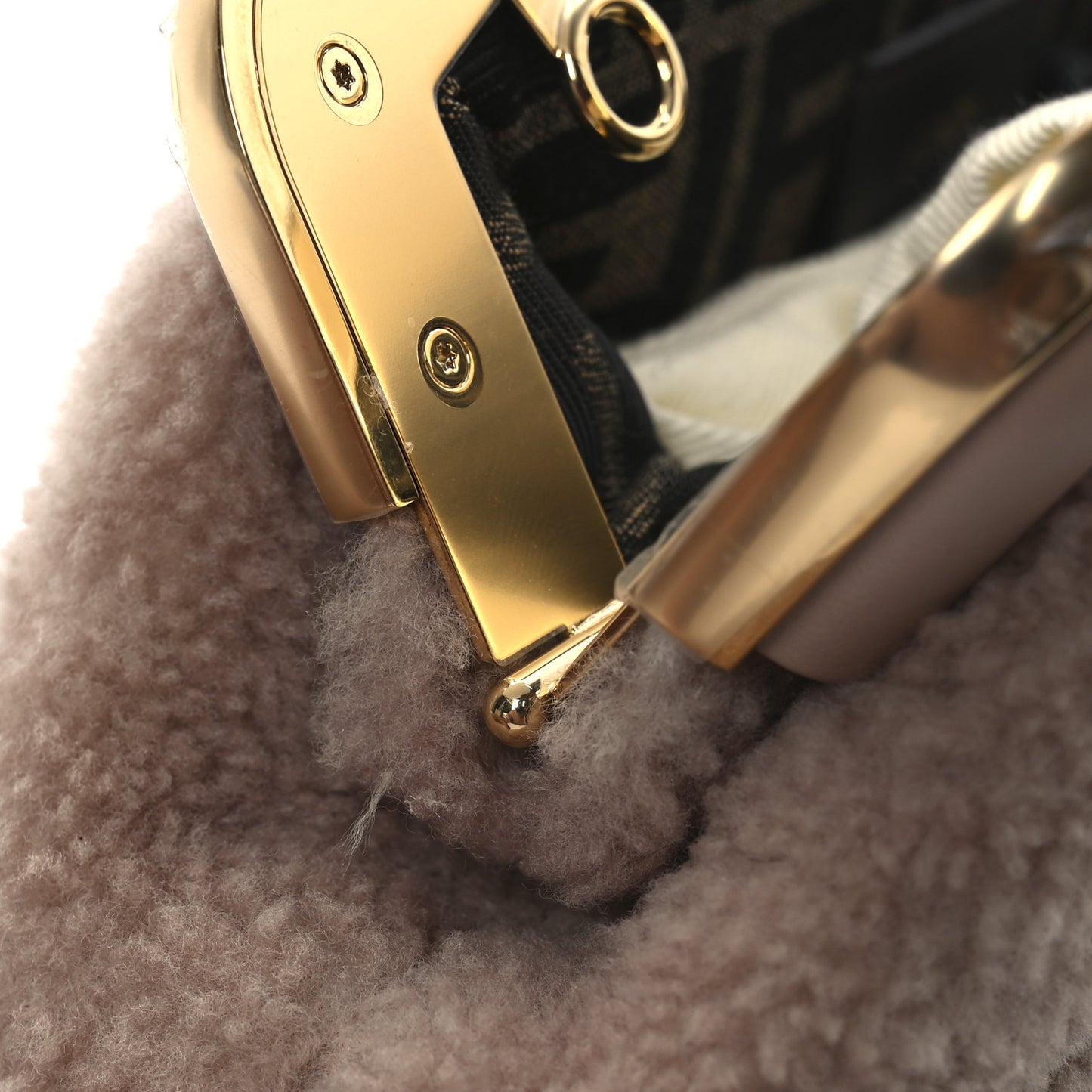 Shearling Small Fendi First Rosa Plaster
