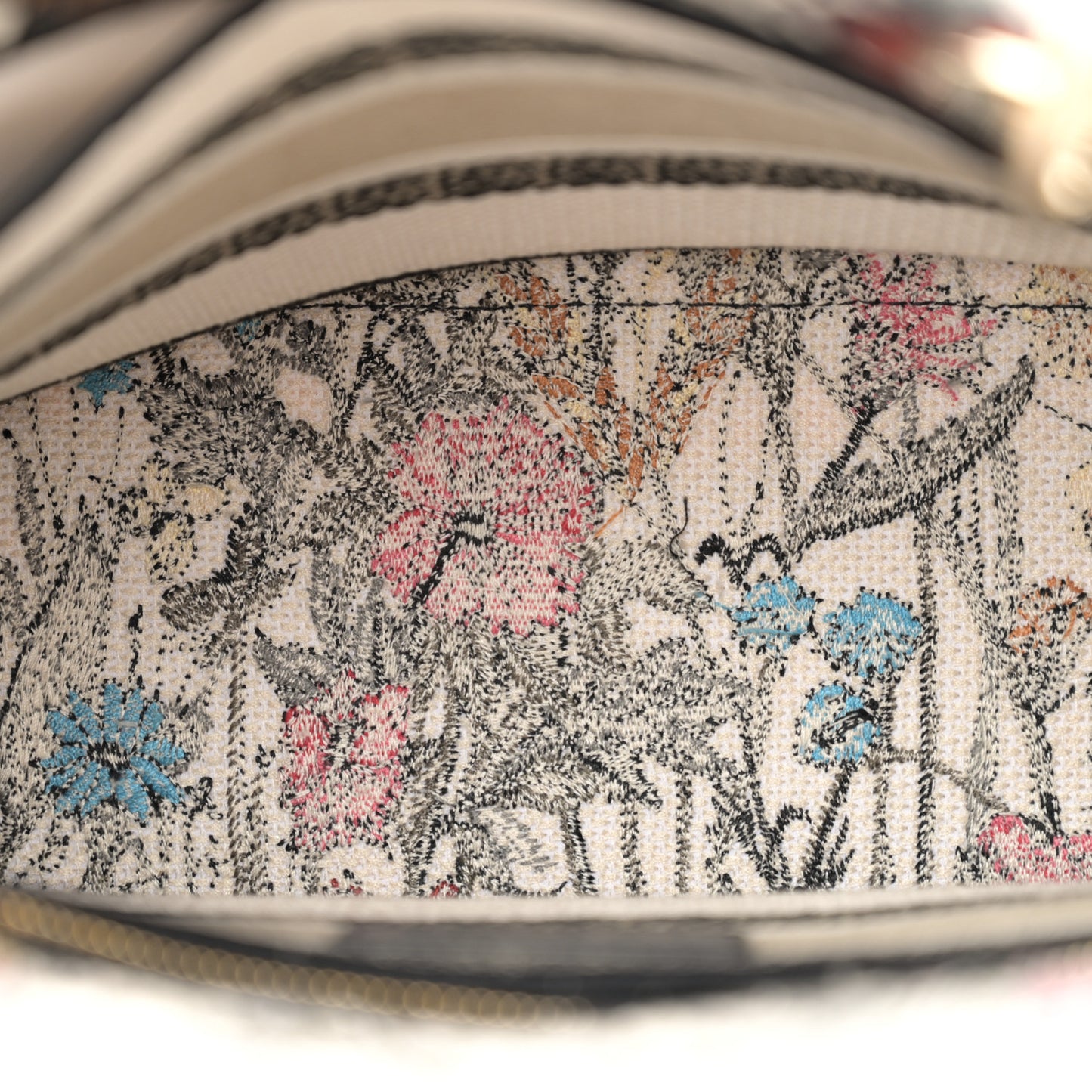 Canvas Embroidered Mille Fleurs Medium Lady D-Lite Multicolor