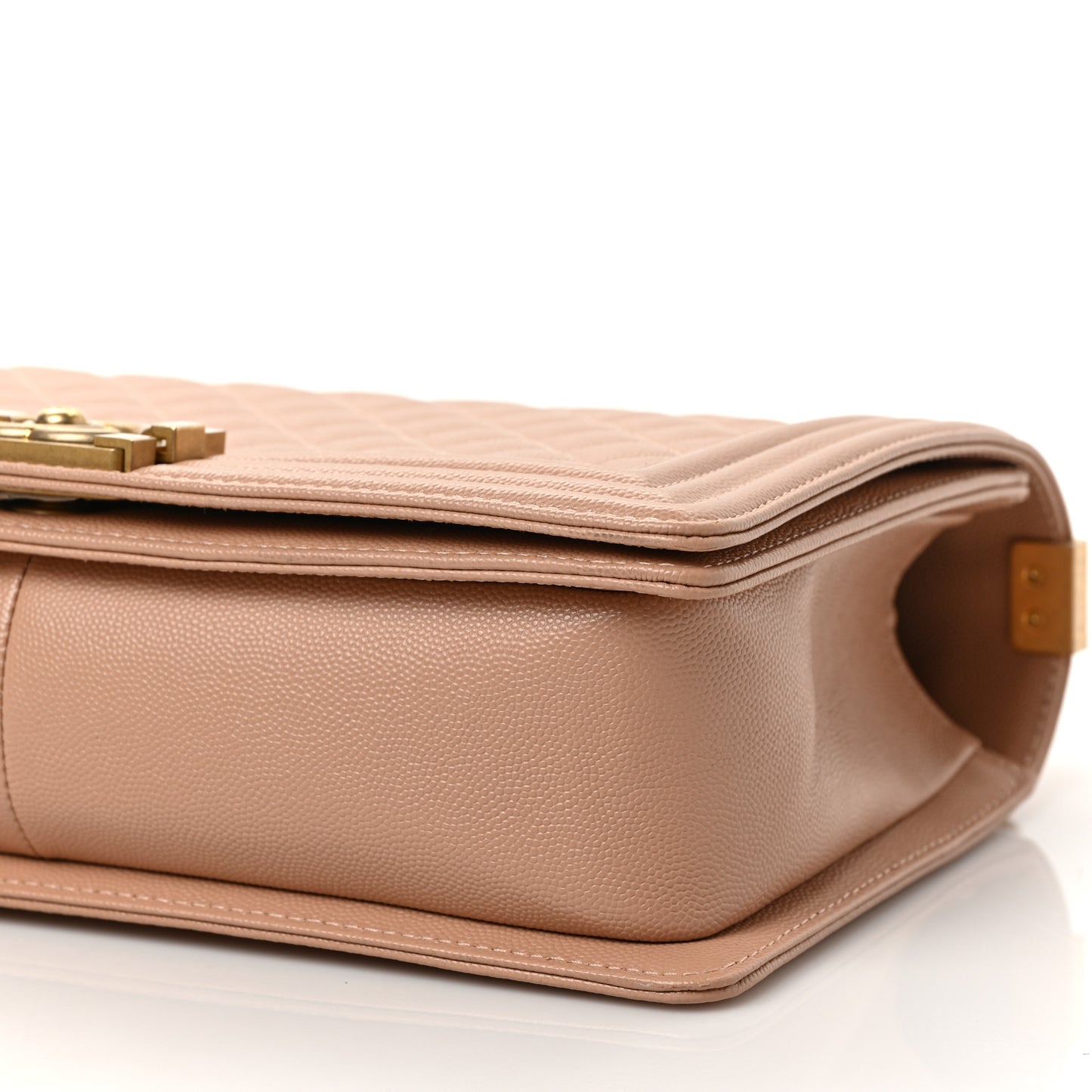 Caviar Quilted New Medium Boy Flap Camel