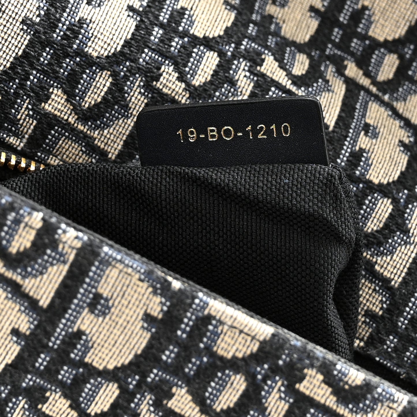 Oblique 30 Montaigne Flap Bag Blue