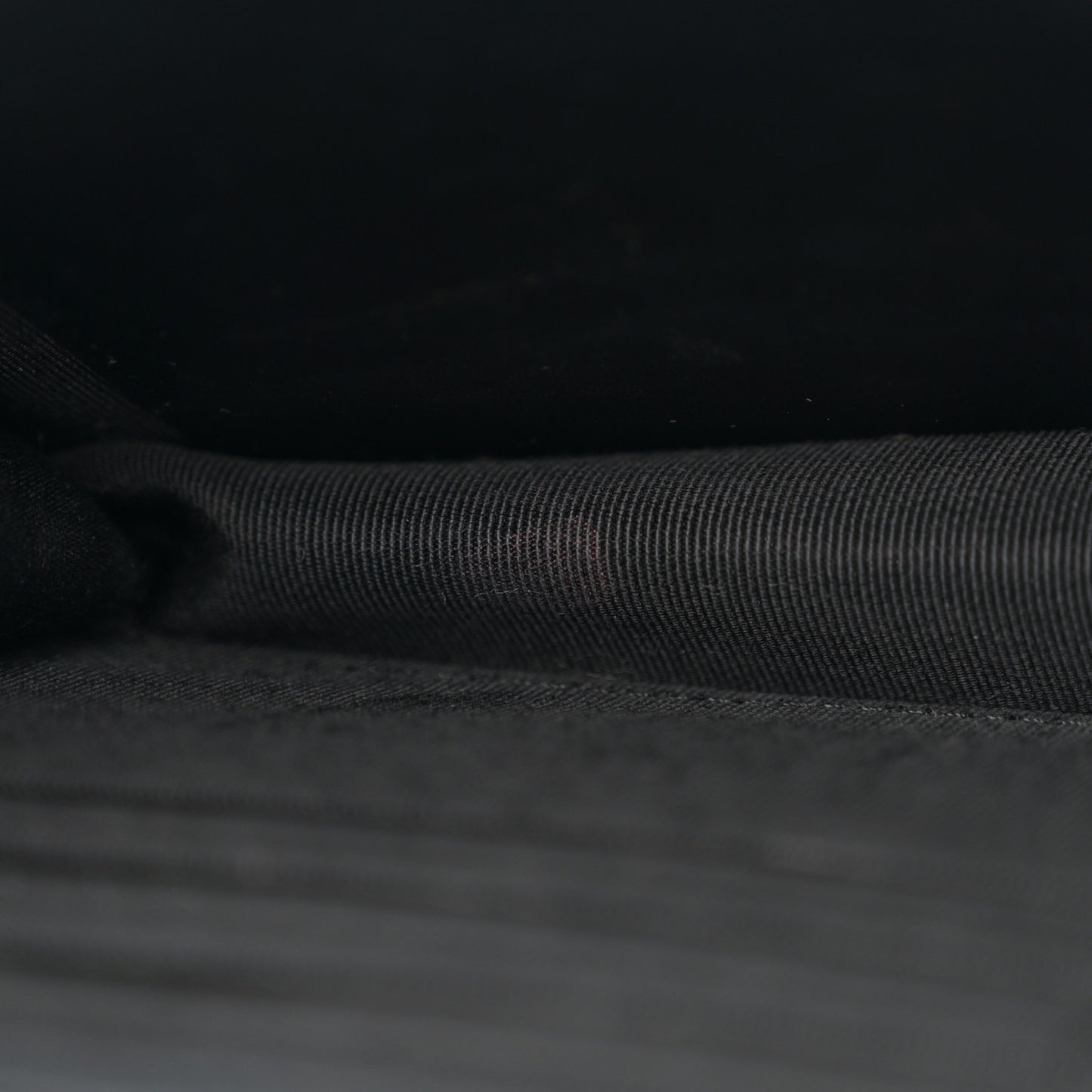 Patent Quilted Wallet On Chain WOC Black