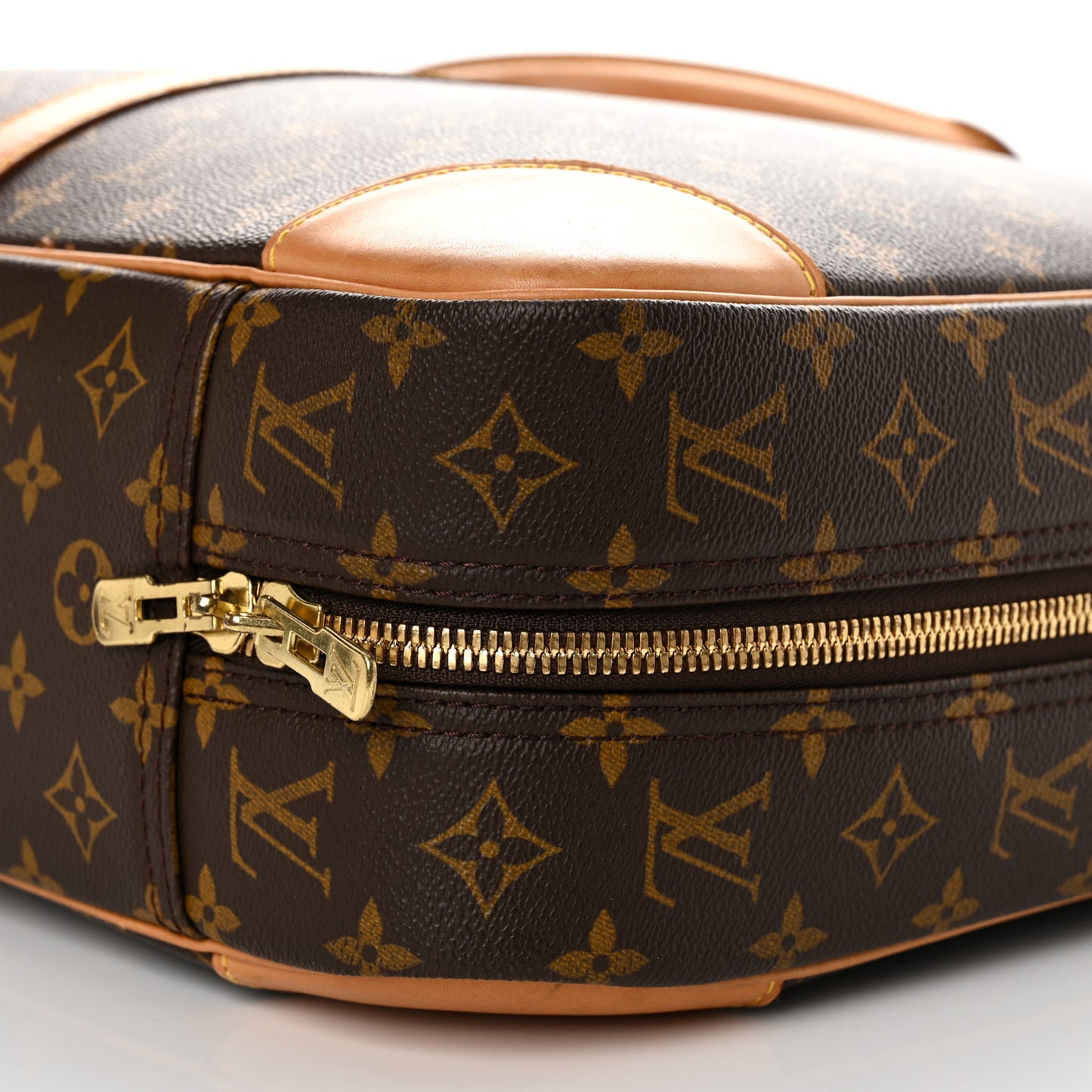 Monogram Sirius 55