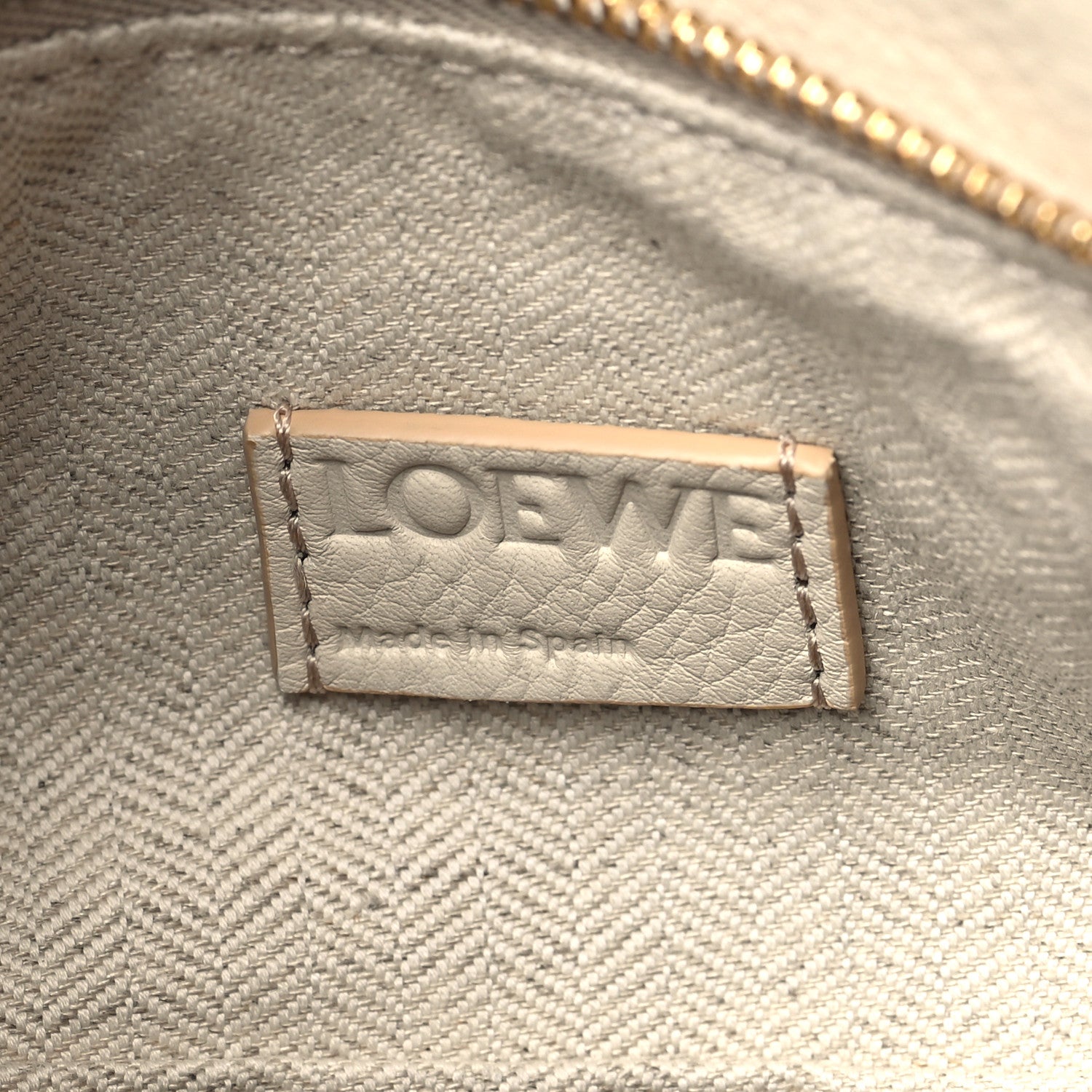 Loewe Classic Calfskin Small Puzzle Edge Bag Dusty Beige Soft White 6 of 8