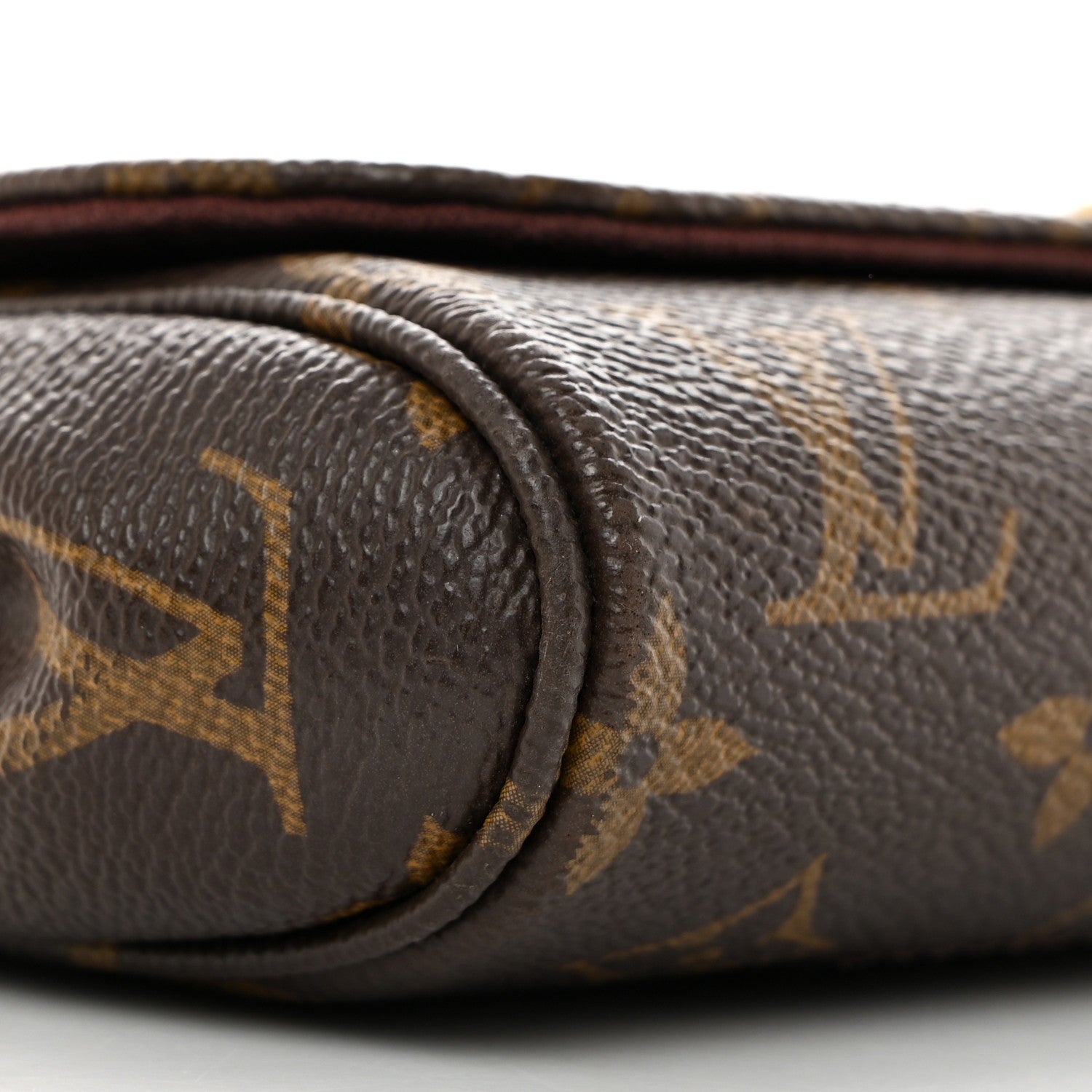 Louis Vuitton Monogram Favorite PM 8 of 9