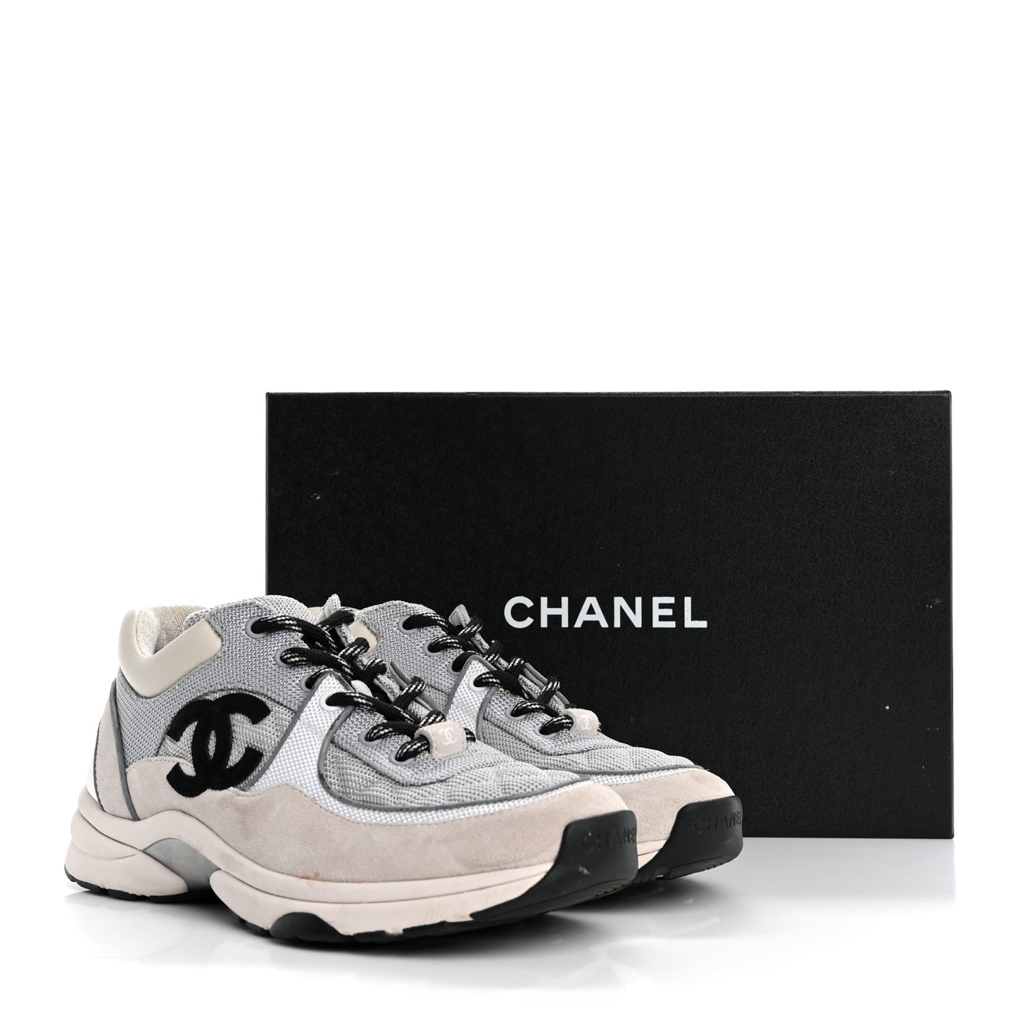 Mesh Suede Calfskin Grained Calfskin Womens CC Sneakers 38 Grey White