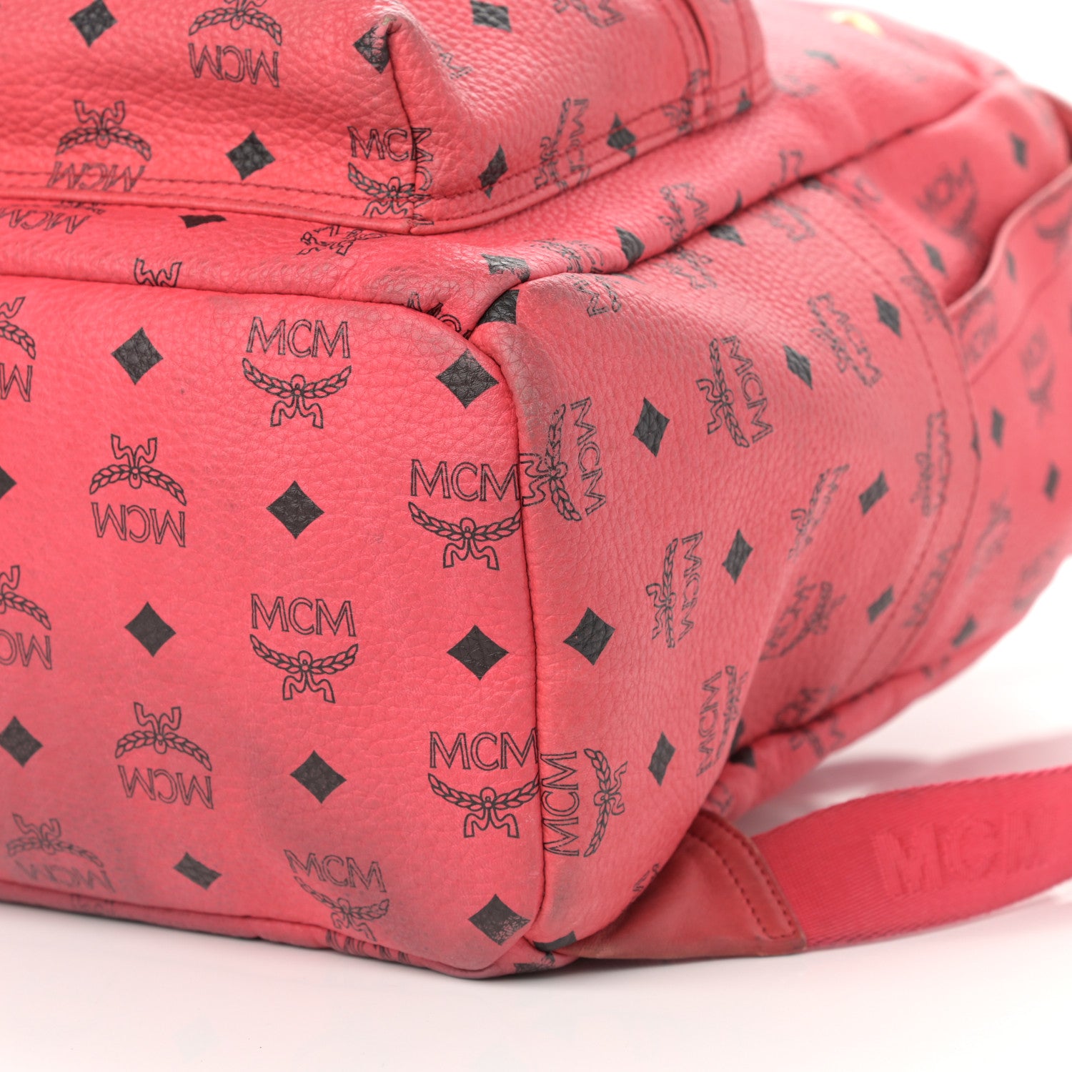 MCM Visetos Medium Sprinkle Stud Stark Backpack Corail 10 of 17
