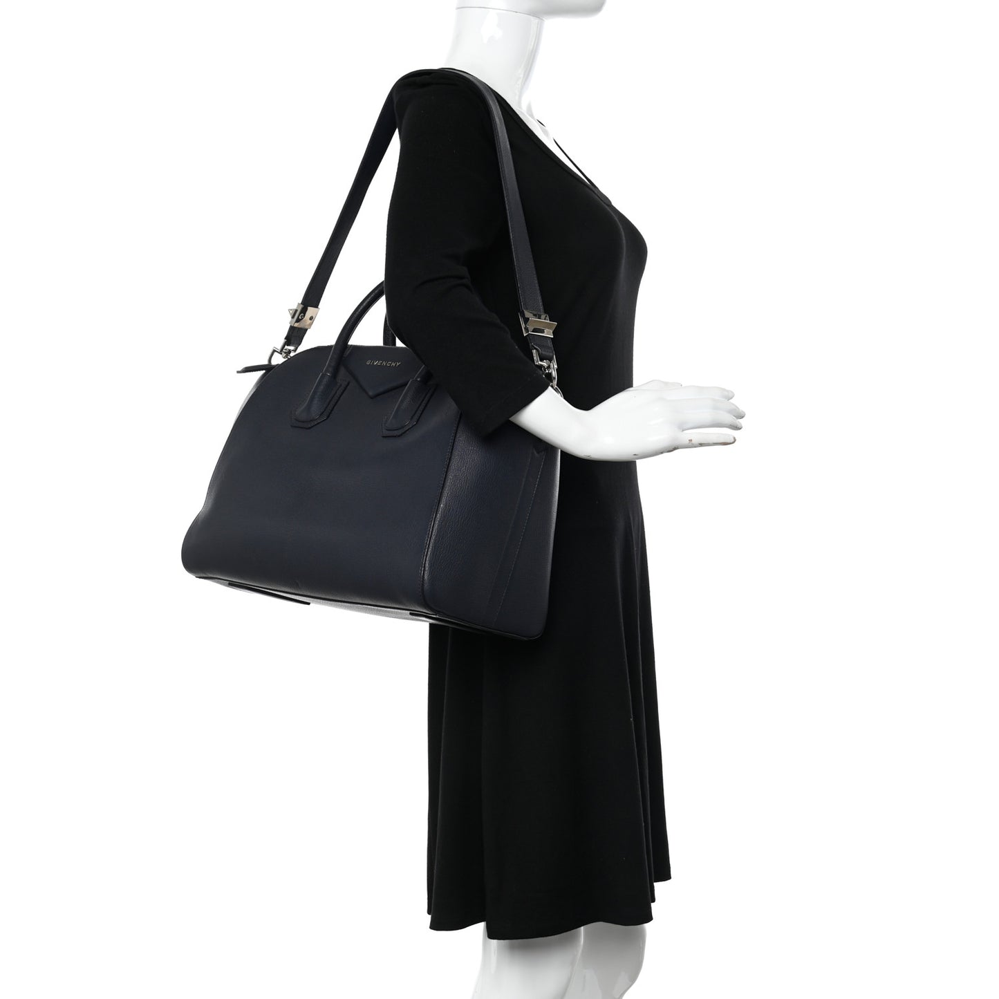 Sugar Goatskin Medium Antigona Navy