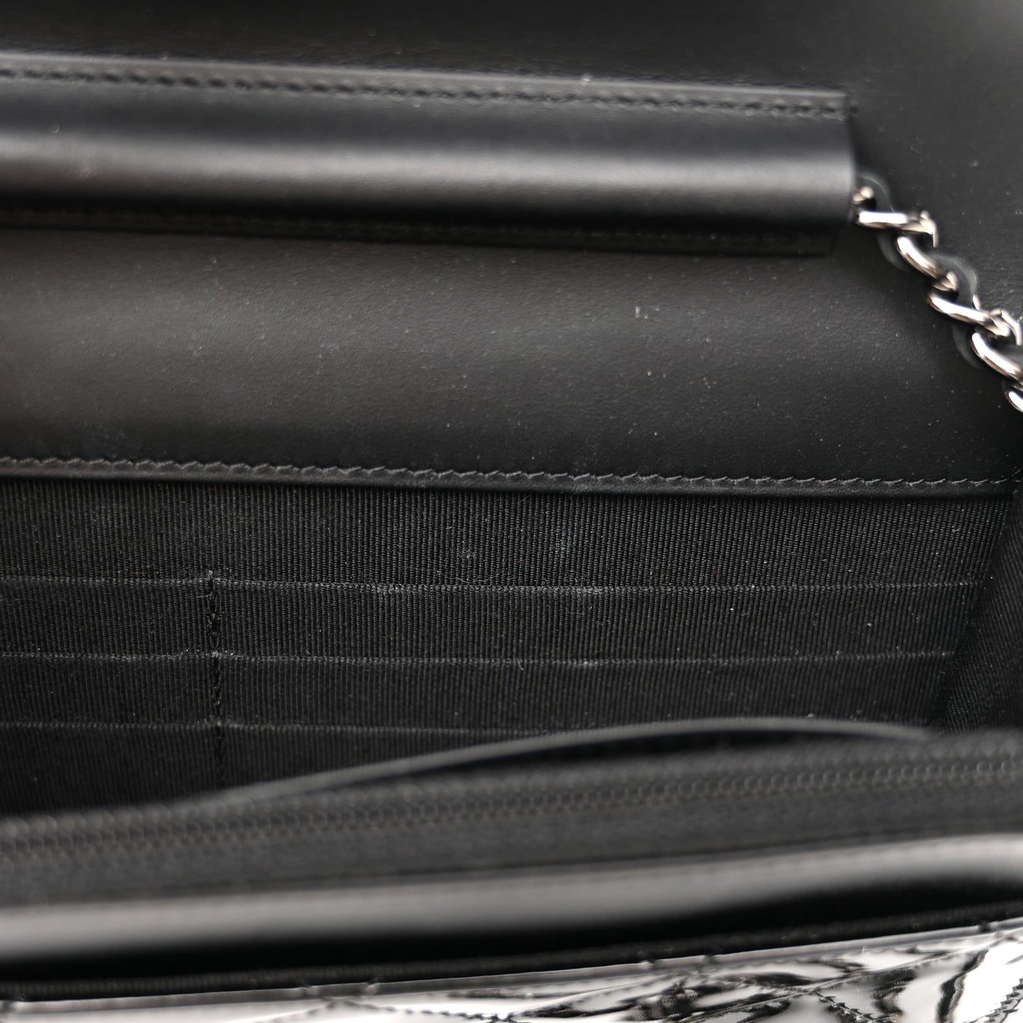 Patent Quilted Wallet On Chain WOC Black