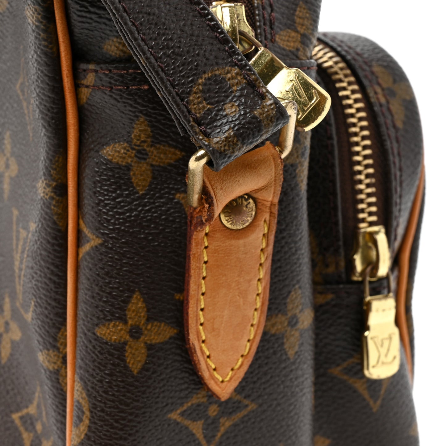 Monogram Nil 28