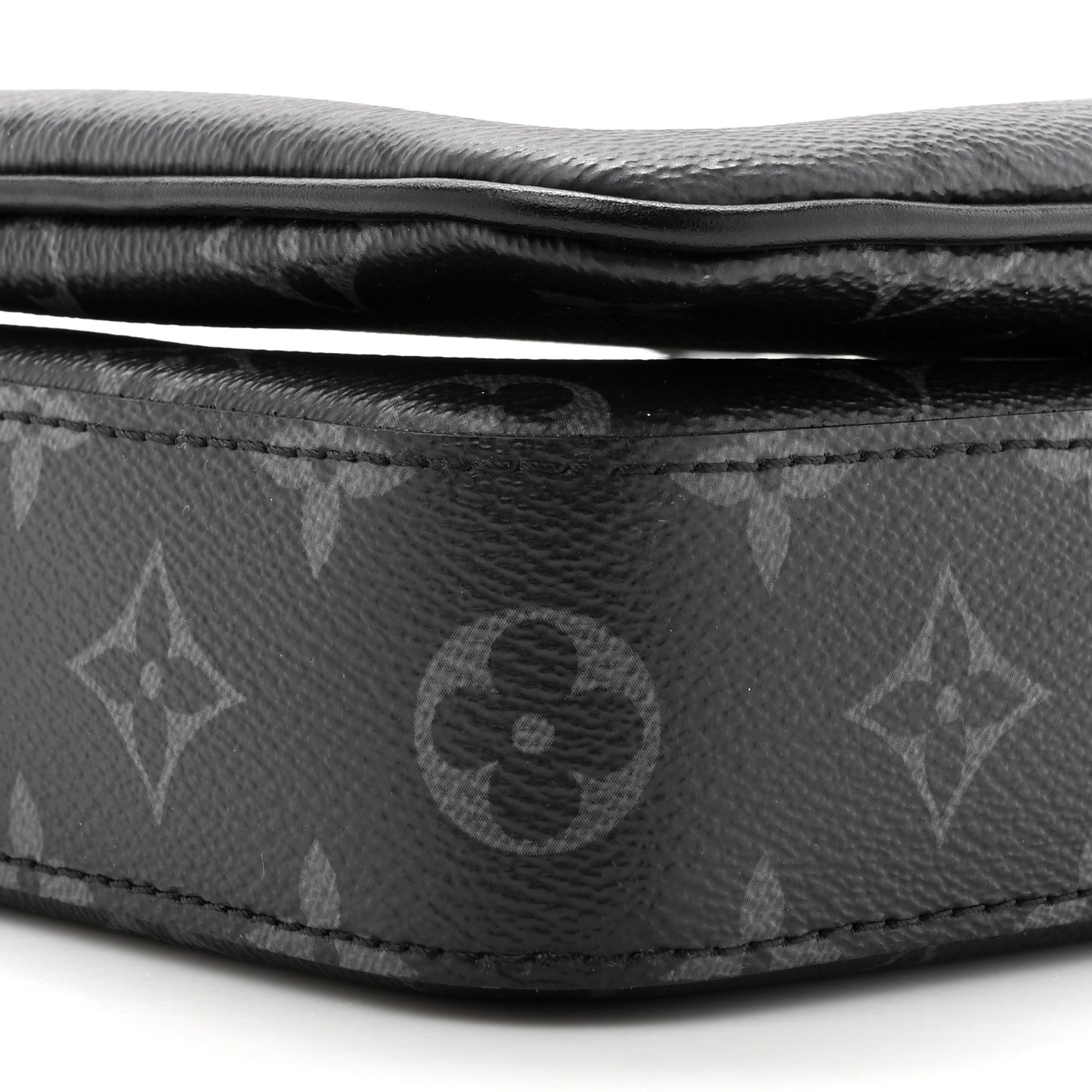 Reverse Monogram Eclipse Trio Messenger