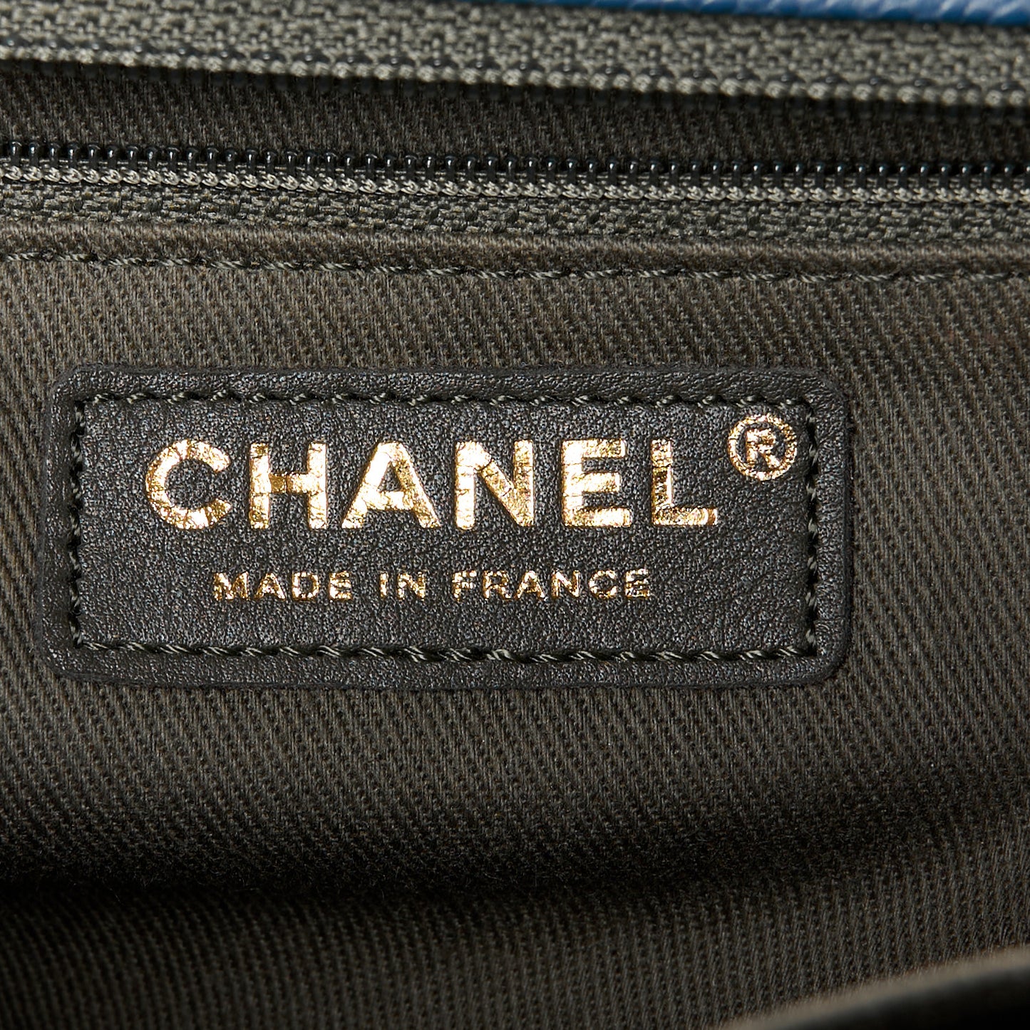 Caviar Quilted New Medium Boy Flap Dark Navy Blue