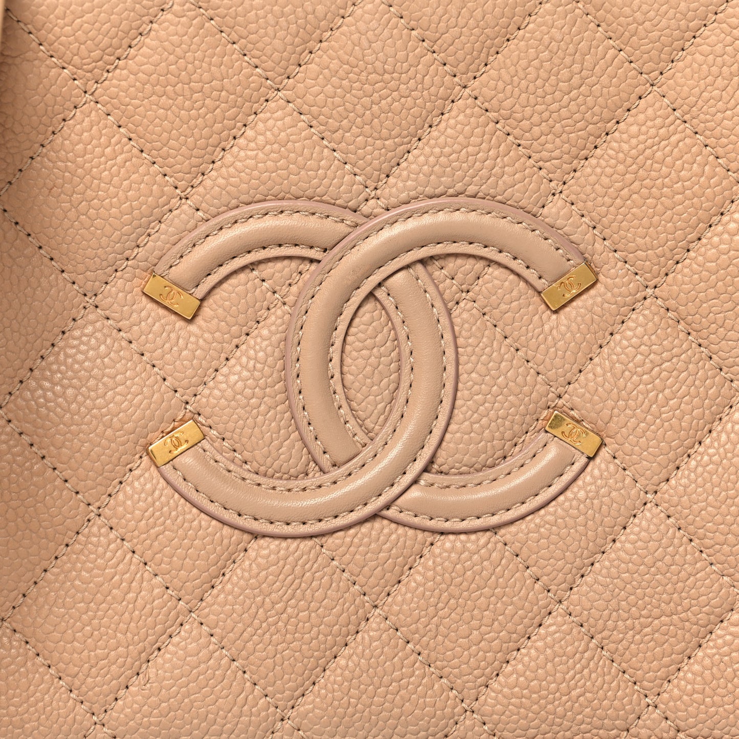Caviar Quilted Medium CC Filigree Vanity Case Beige