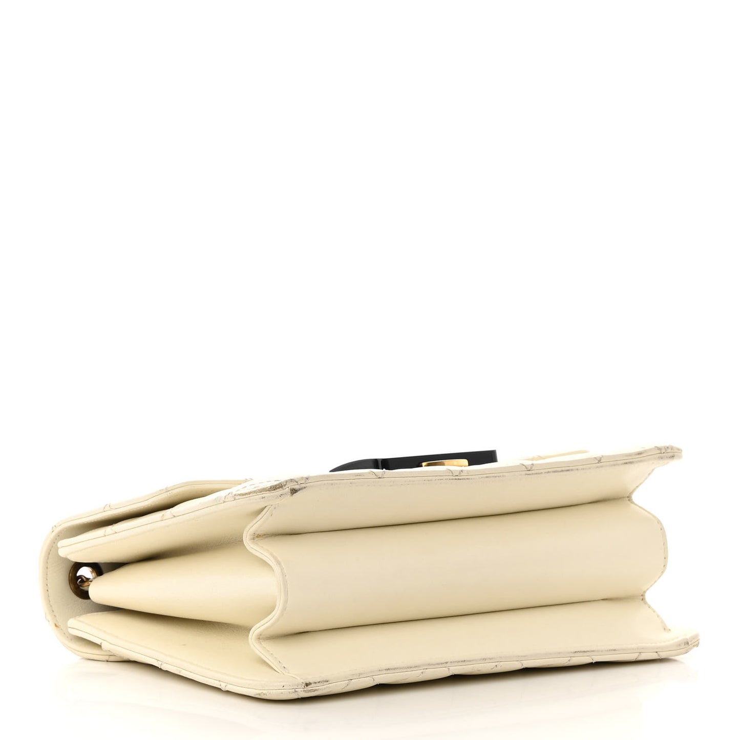 Sheepskin Quilted Beauty Lock Flap White