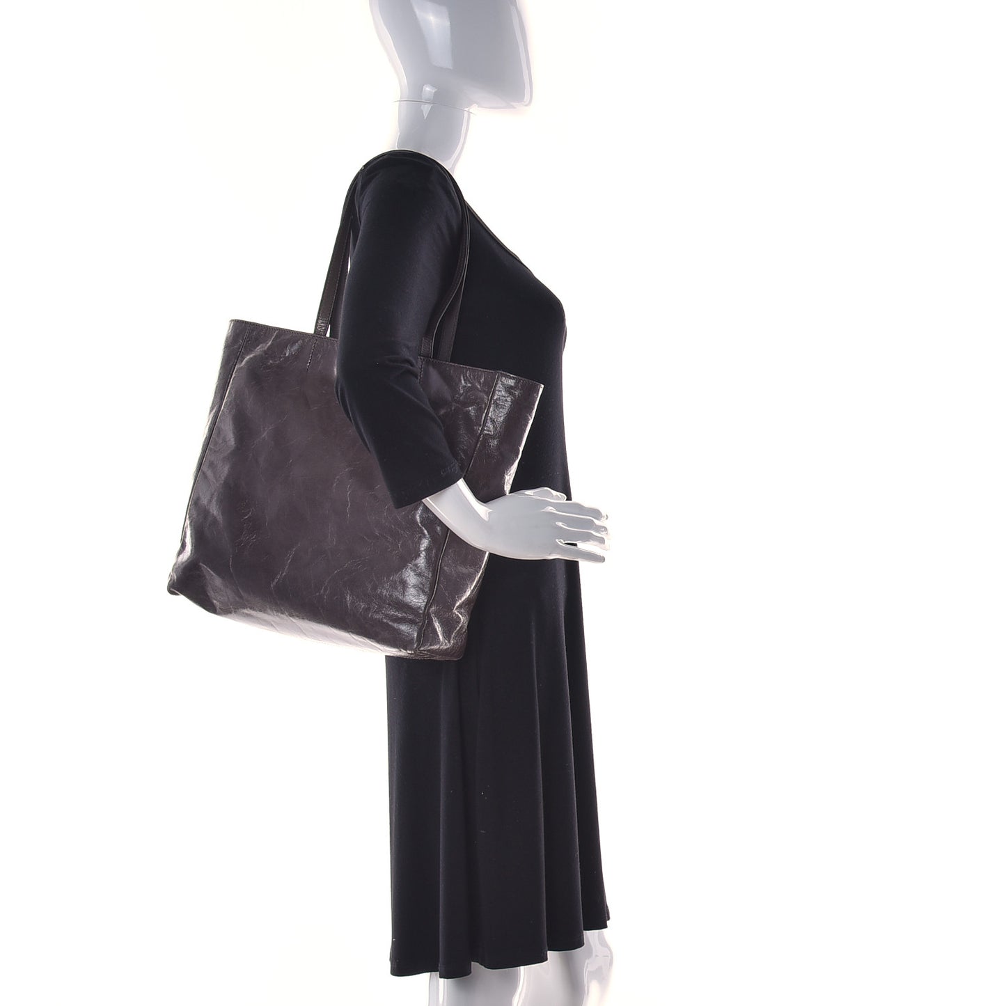 Vitello Shine Shopping Tote Fumo