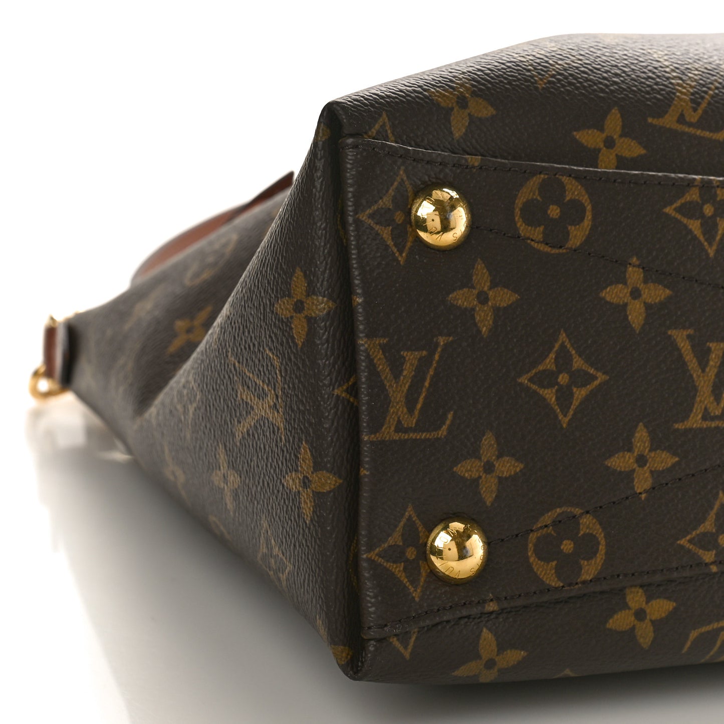 Monogram V Tote MM Black