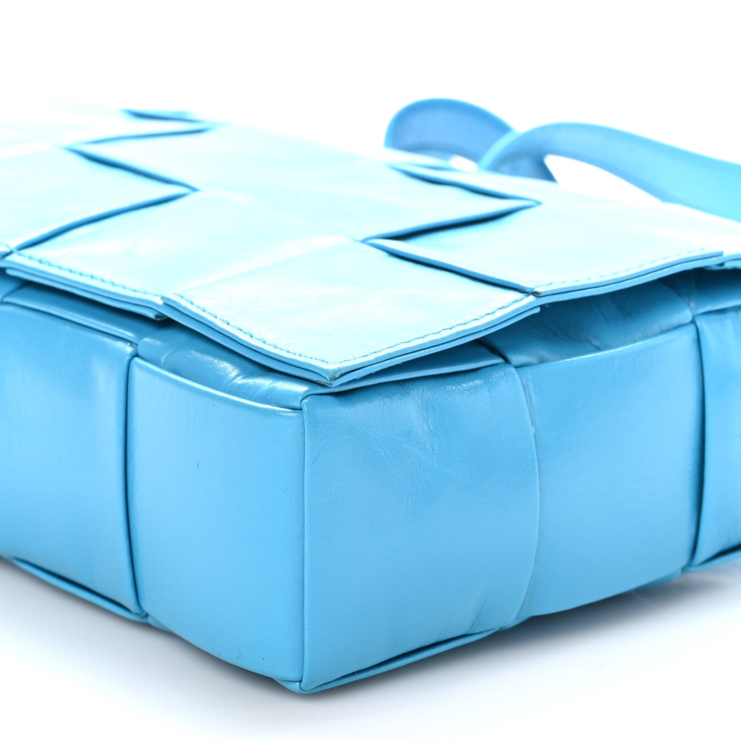Paper Calfskin Maxi Intreccio Cassette Crossbody Bag Pool