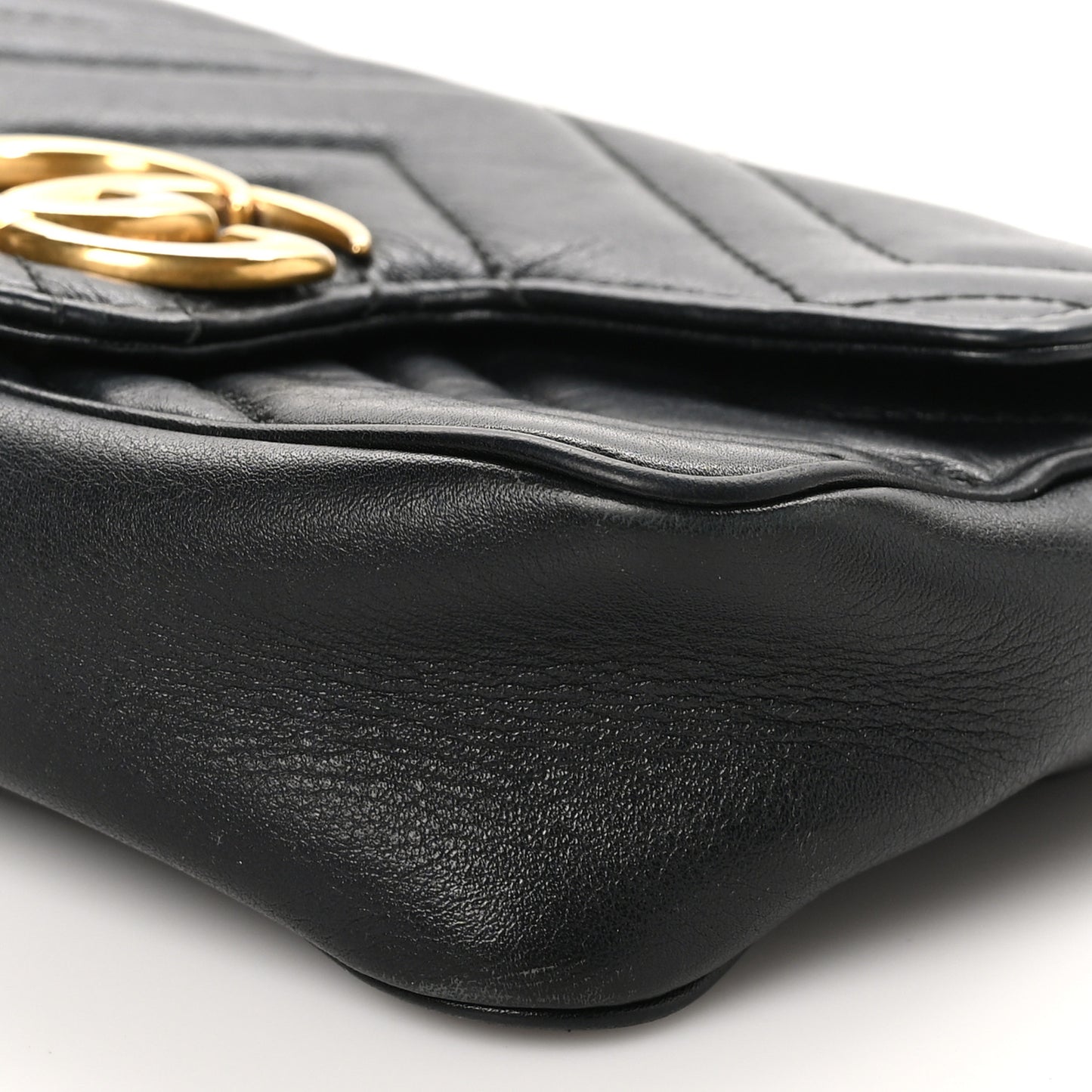 Calfskin Matelasse Super Mini GG Marmont Shoulder Bag Black