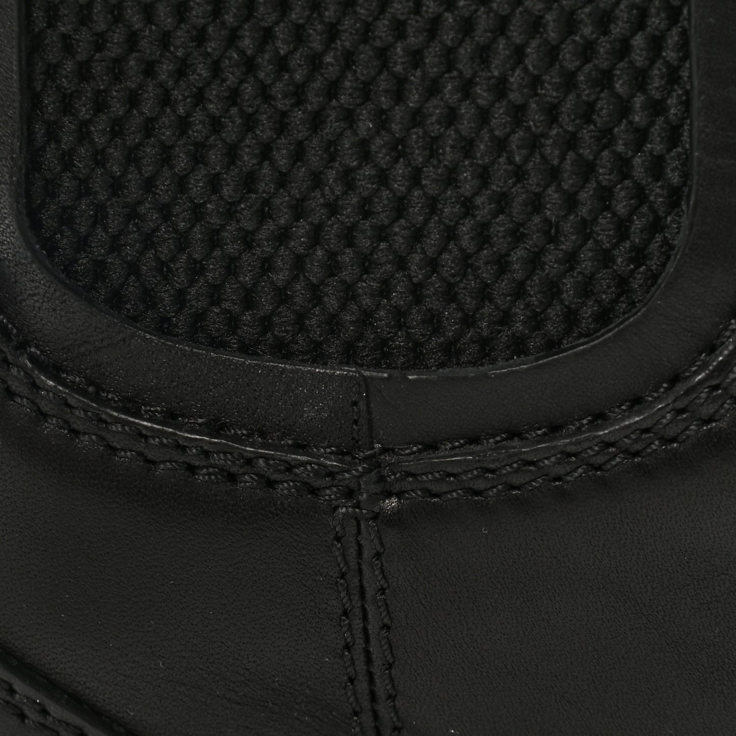 Calfskin Logo Mens Lug Sole Chelsea Ankle Boots 9 Black