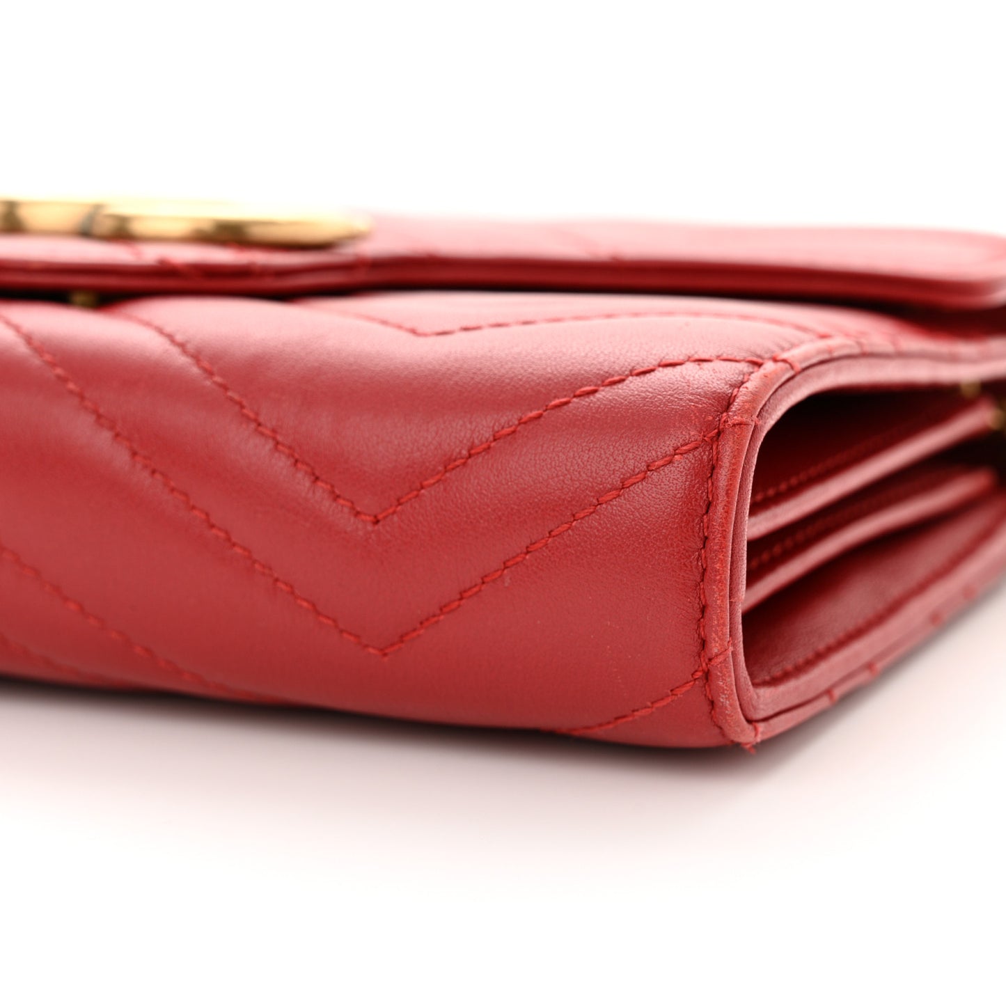Calfskin Matelasse GG Marmont Chain Wallet Hibiscus Red