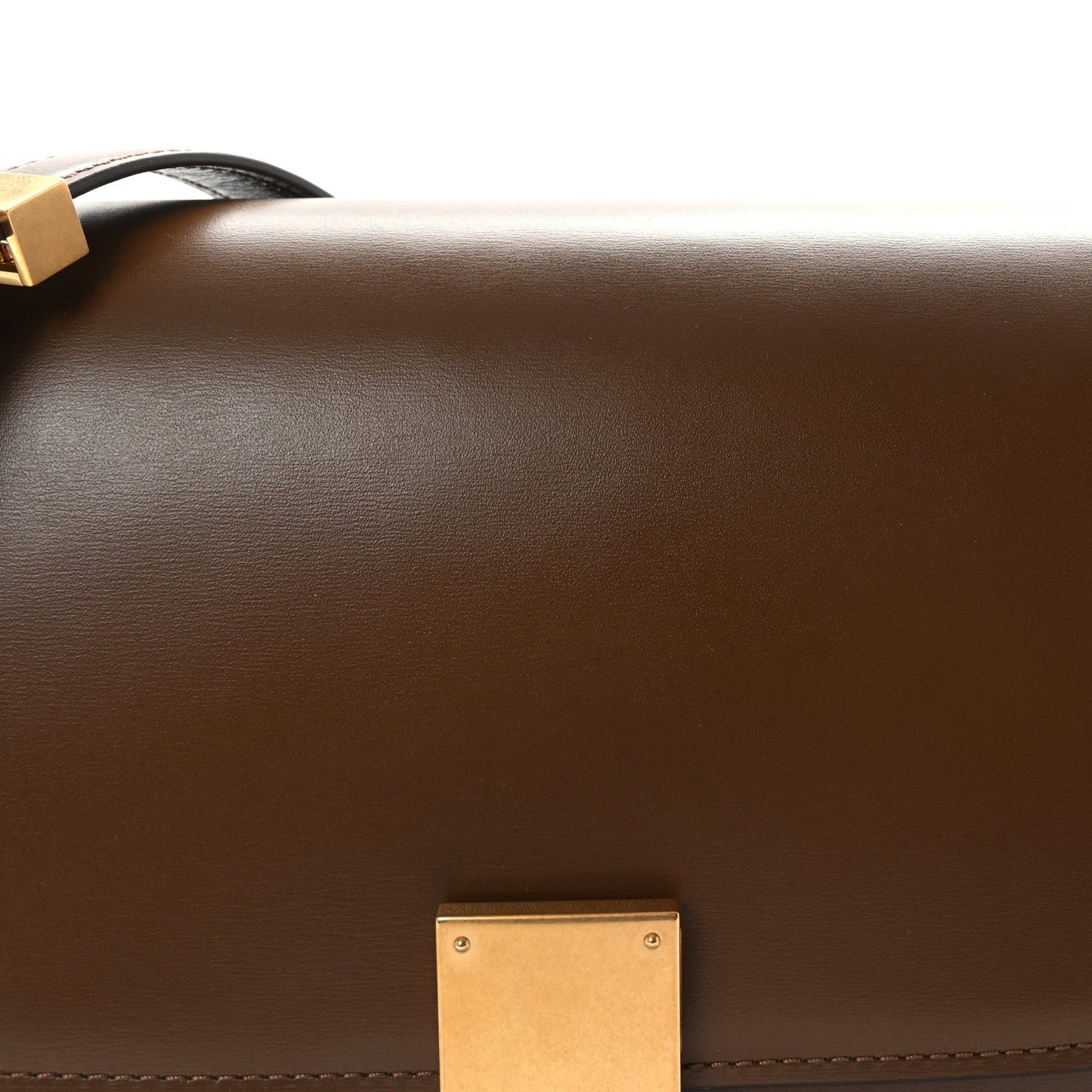 Smooth Calfskin Medium Classic Box Flap Bag Camel