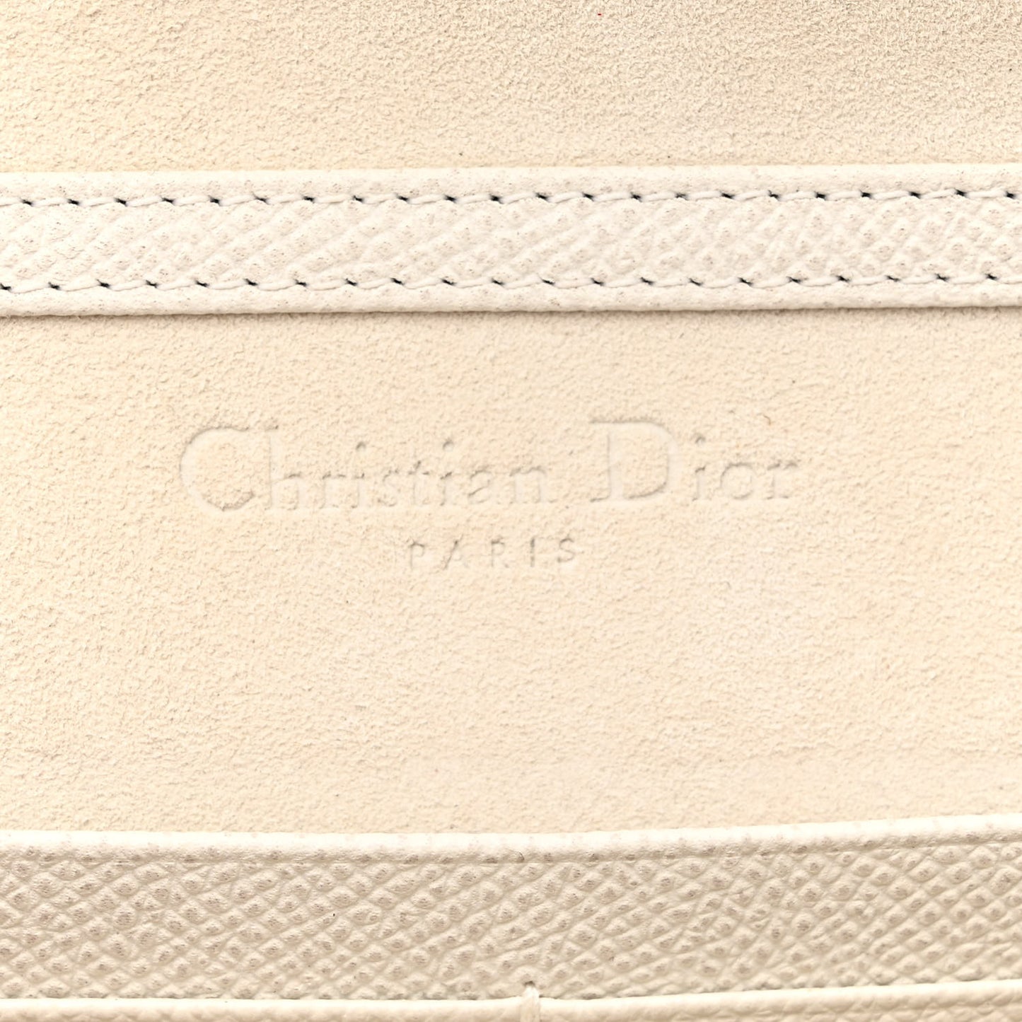 Grained Calfskin Saddle Chain Pouch Off White