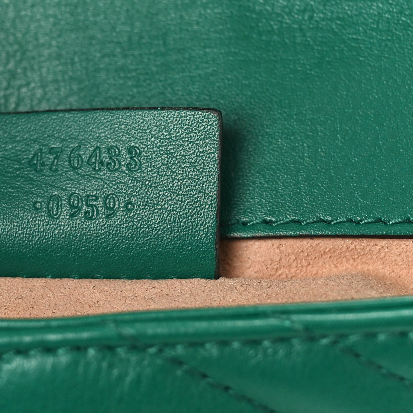 Calfskin Matelasse Super Mini GG Marmont Shoulder Bag Emerald Green