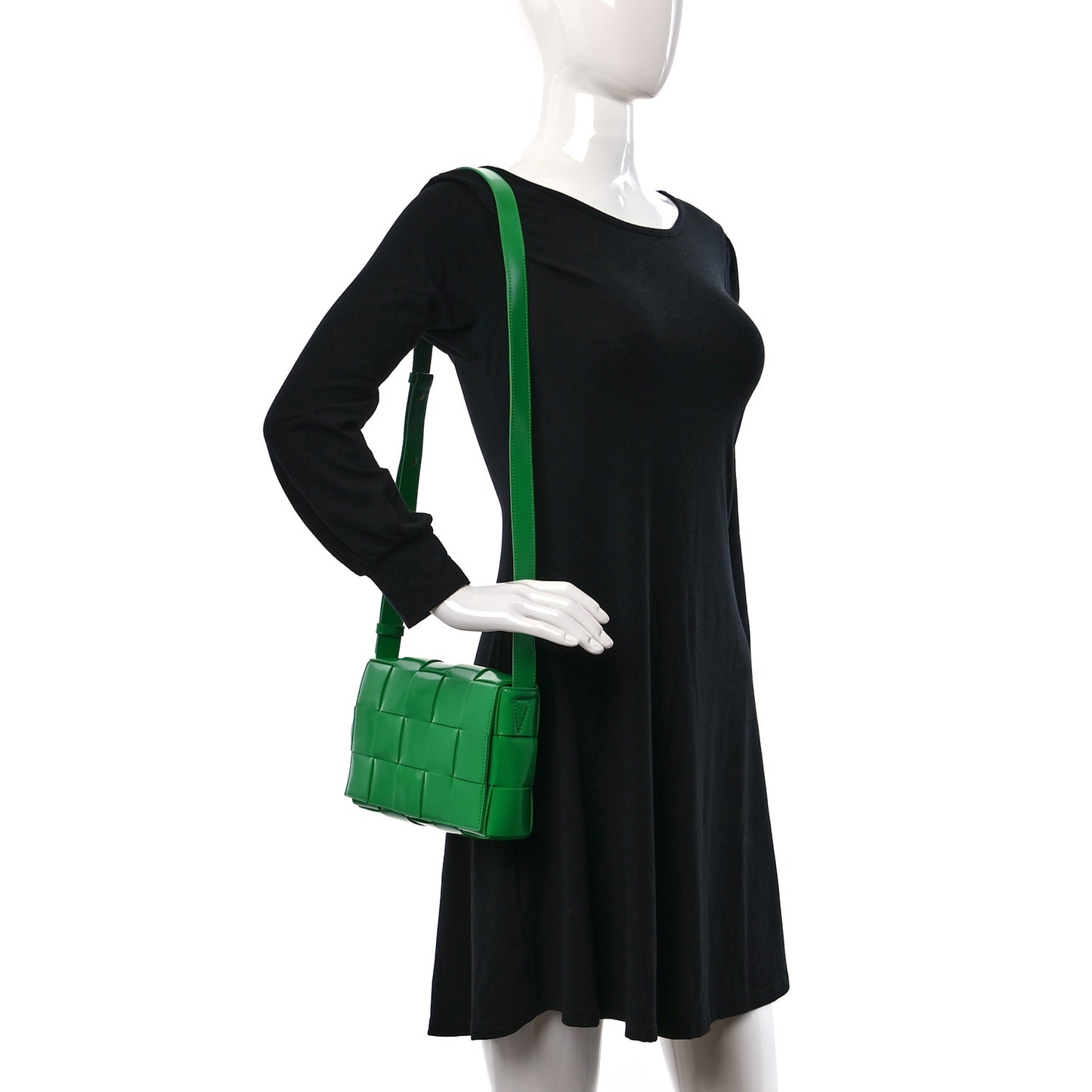 Patent Maxi Intrecciato Cassette Crossbody Bag Parakeet