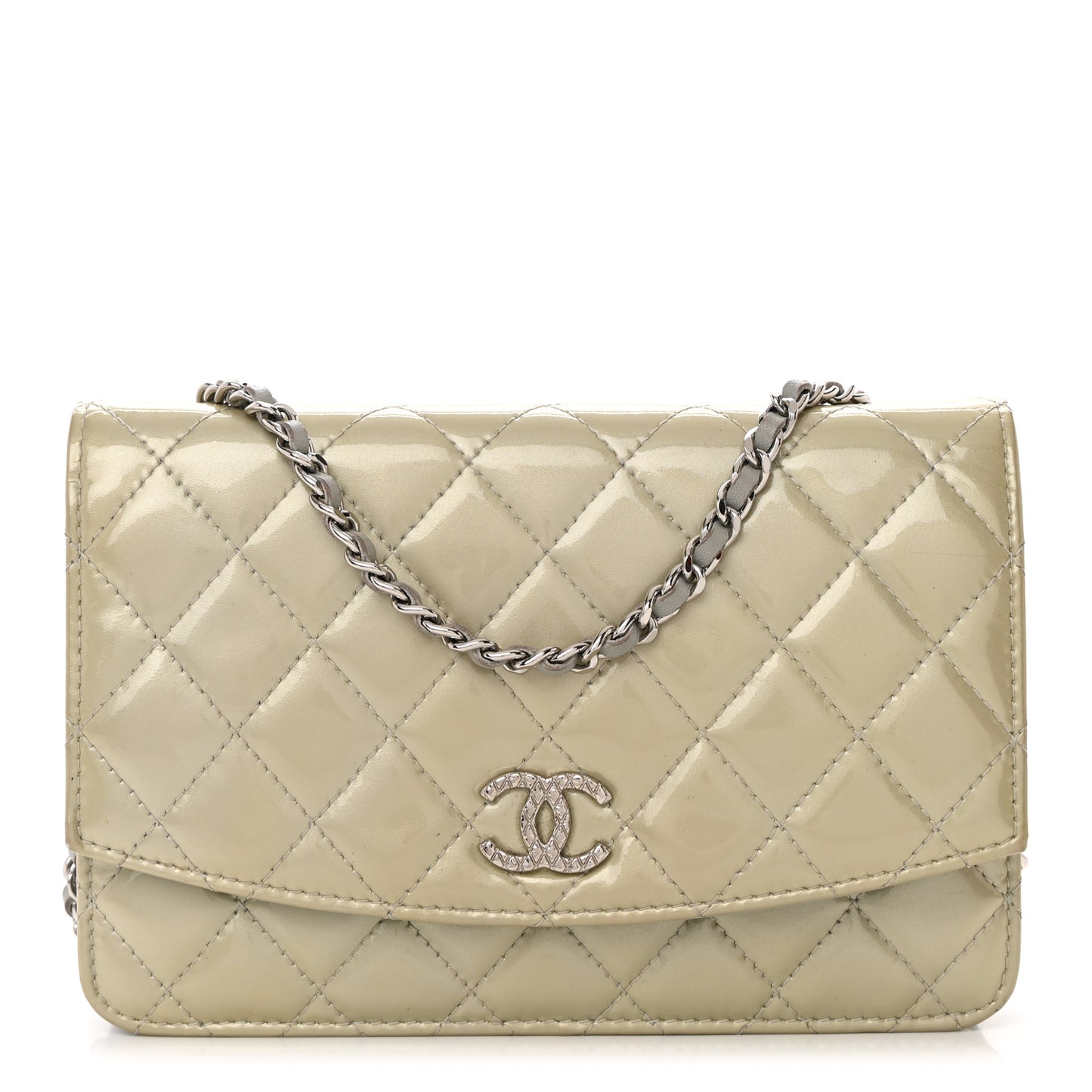 Patent Quilted Brilliant Wallet On Chain WOC Silver