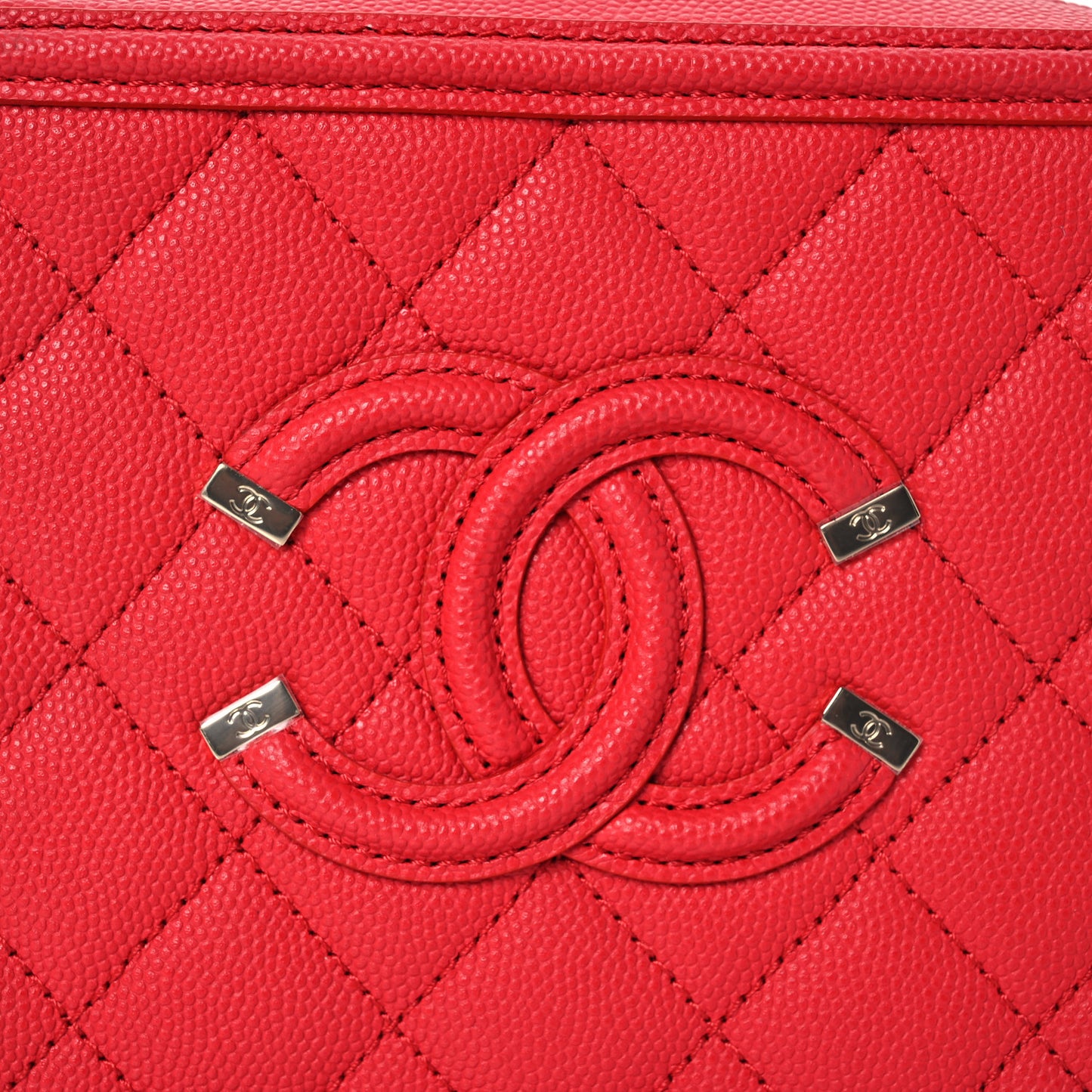 Caviar Quilted Small CC Filigree Vanity Case Red