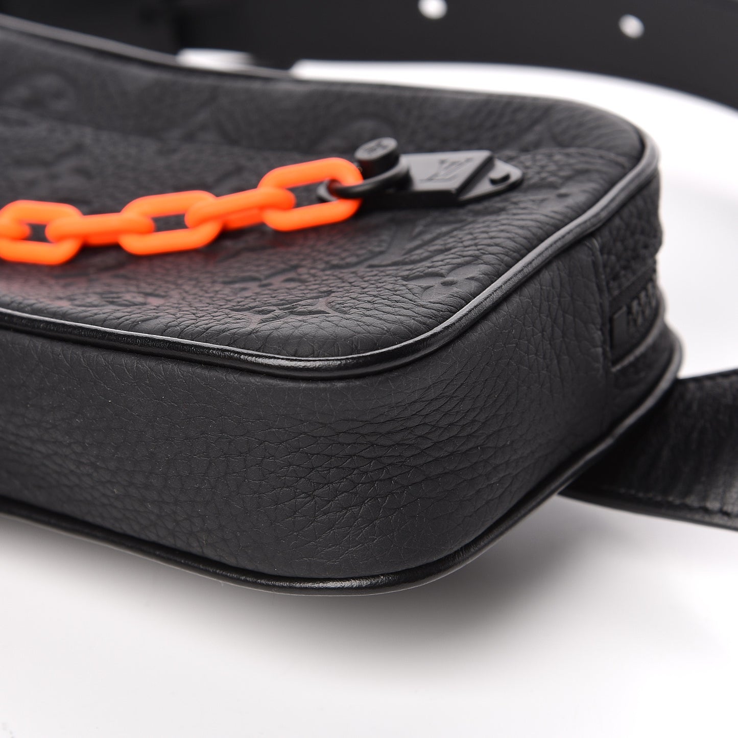 Taurillon Monogram Uniformes Solar Ray Soft Pochette Volga Belt Bag Black