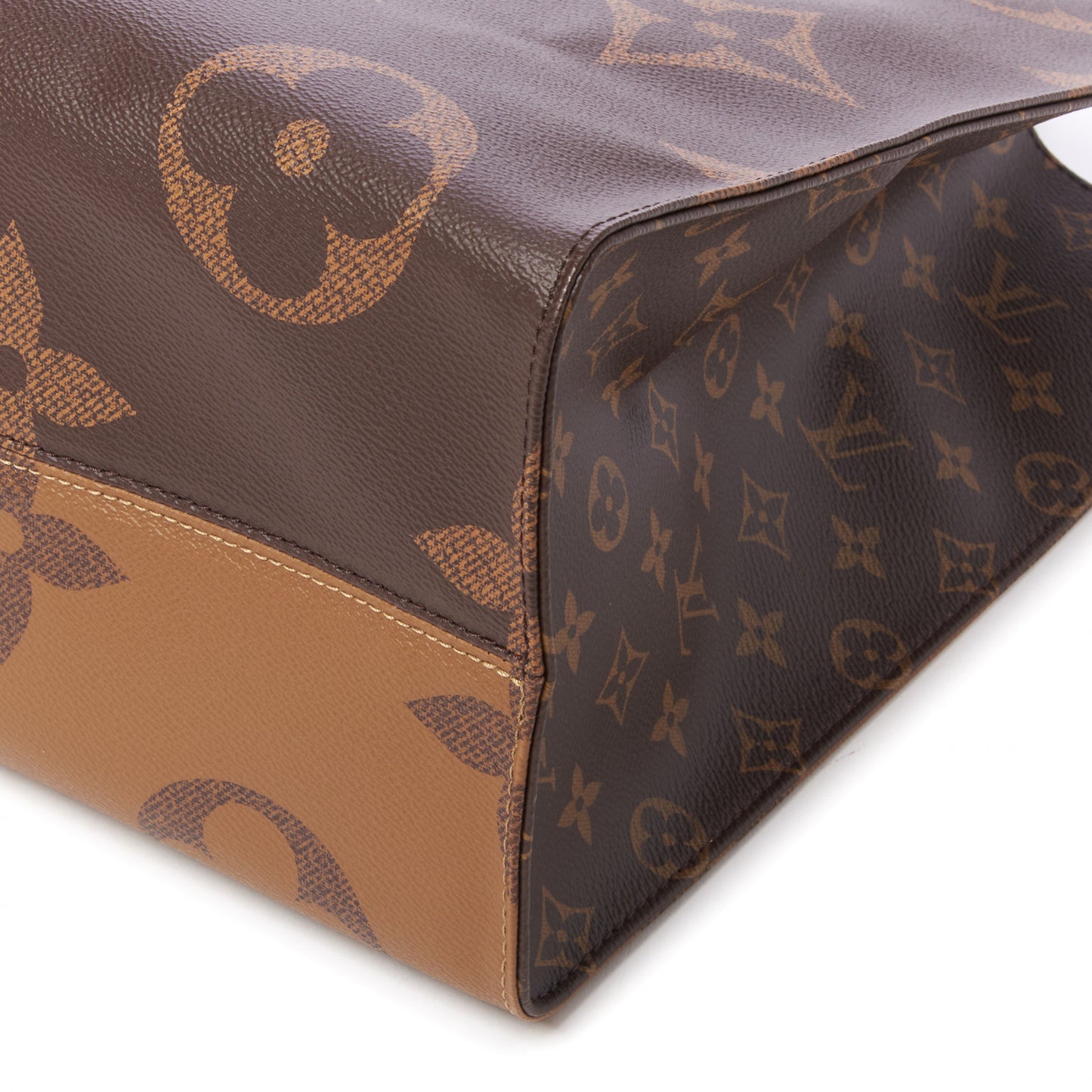 Reverse Monogram Giant Onthego GM