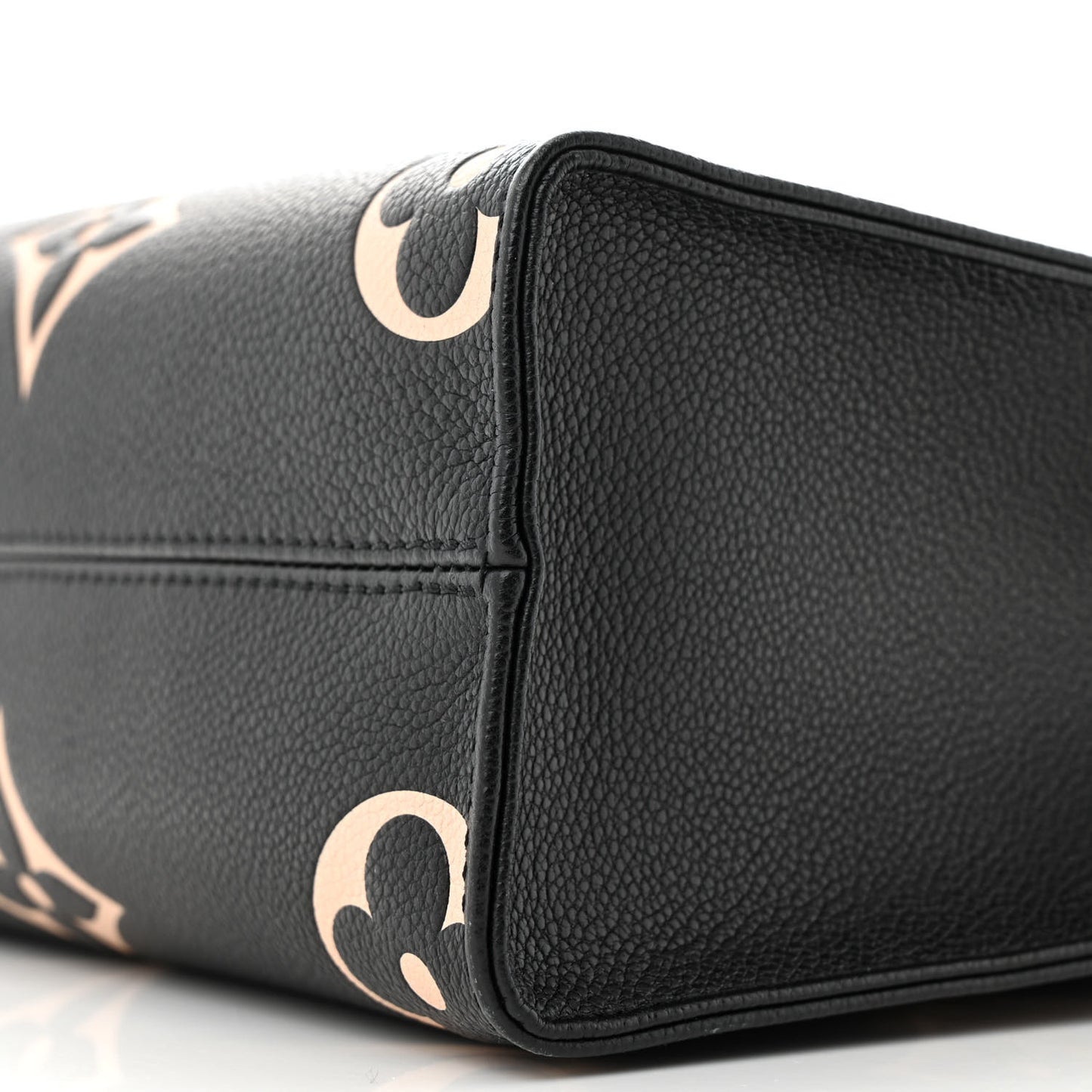 Empreinte Monogram Giant Onthego PM Black Beige