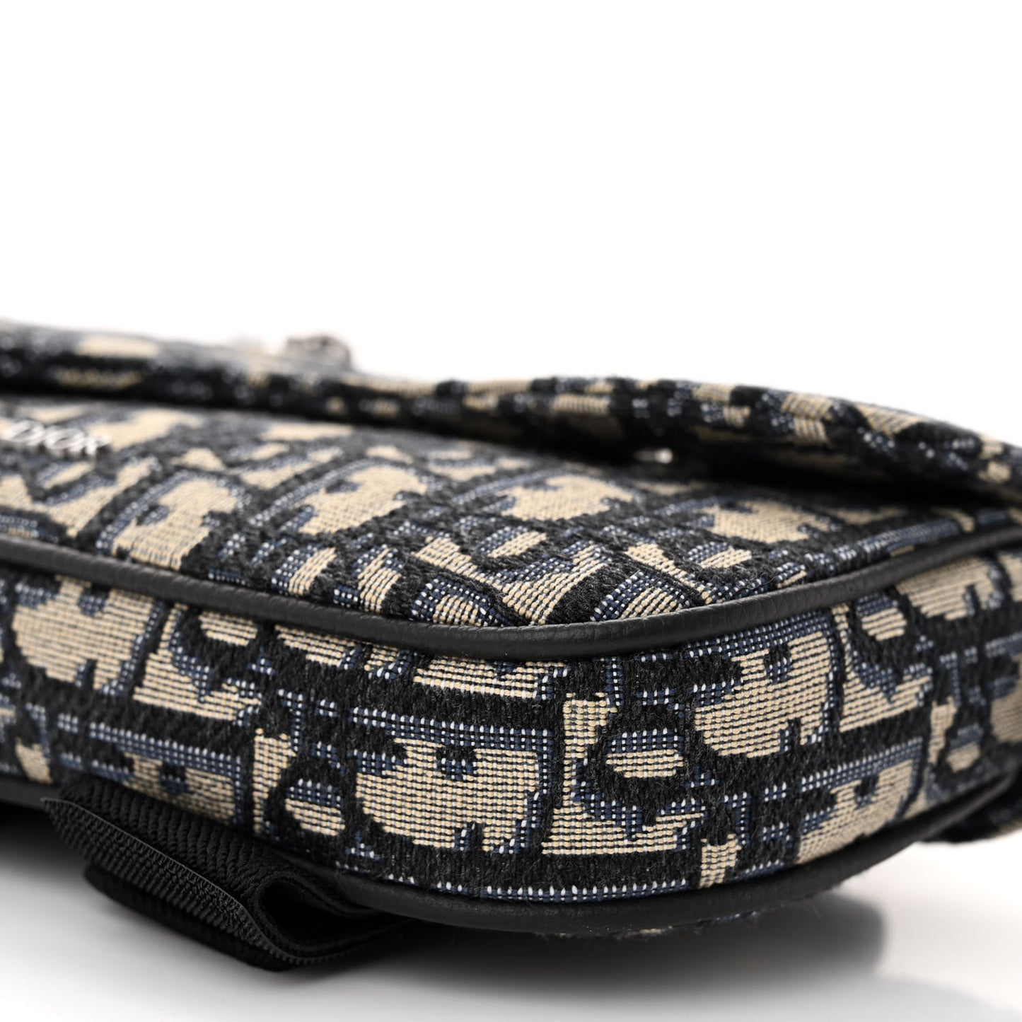 Oblique Arm Pouch Blue