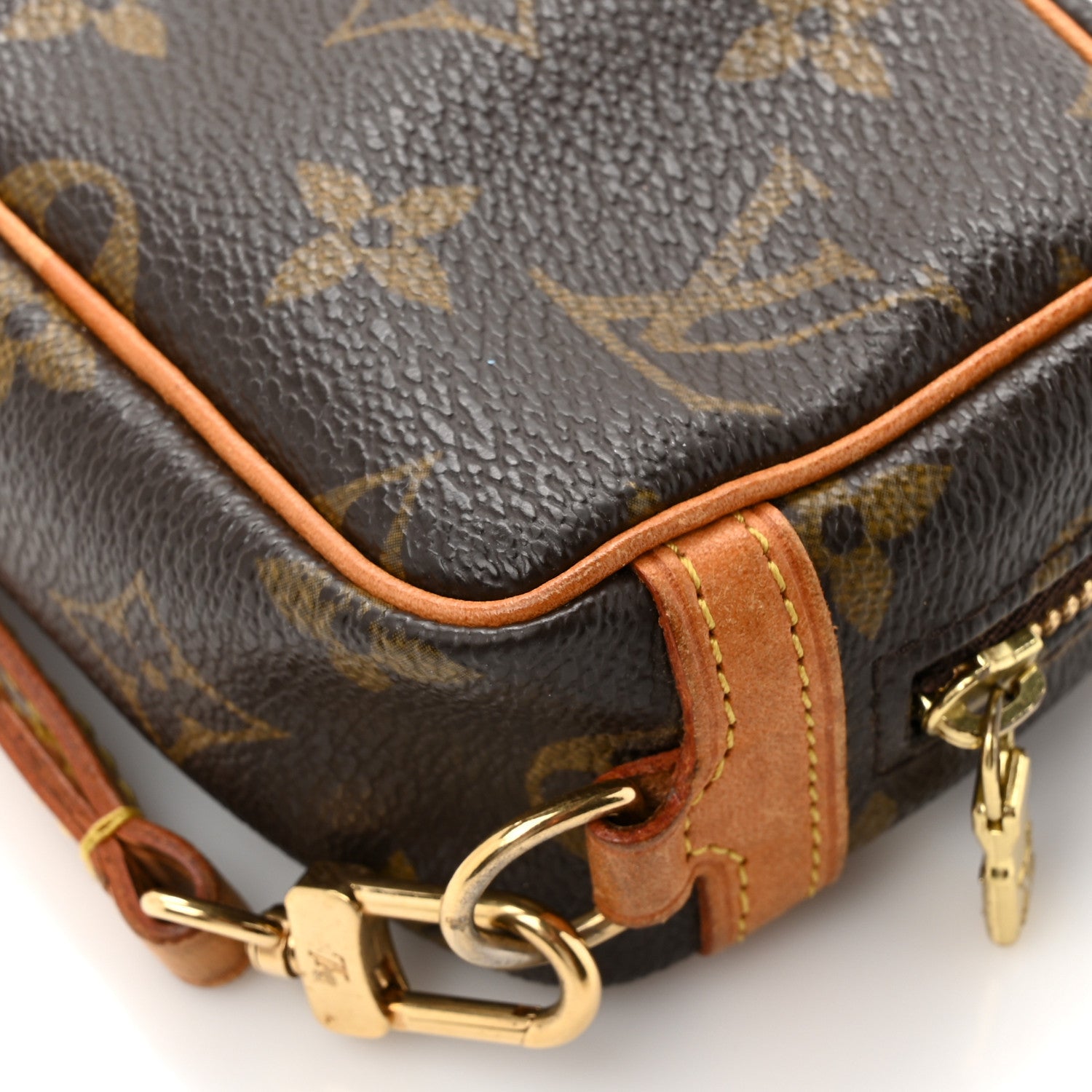Louis Vuitton Monogram Wapity 10 of 11