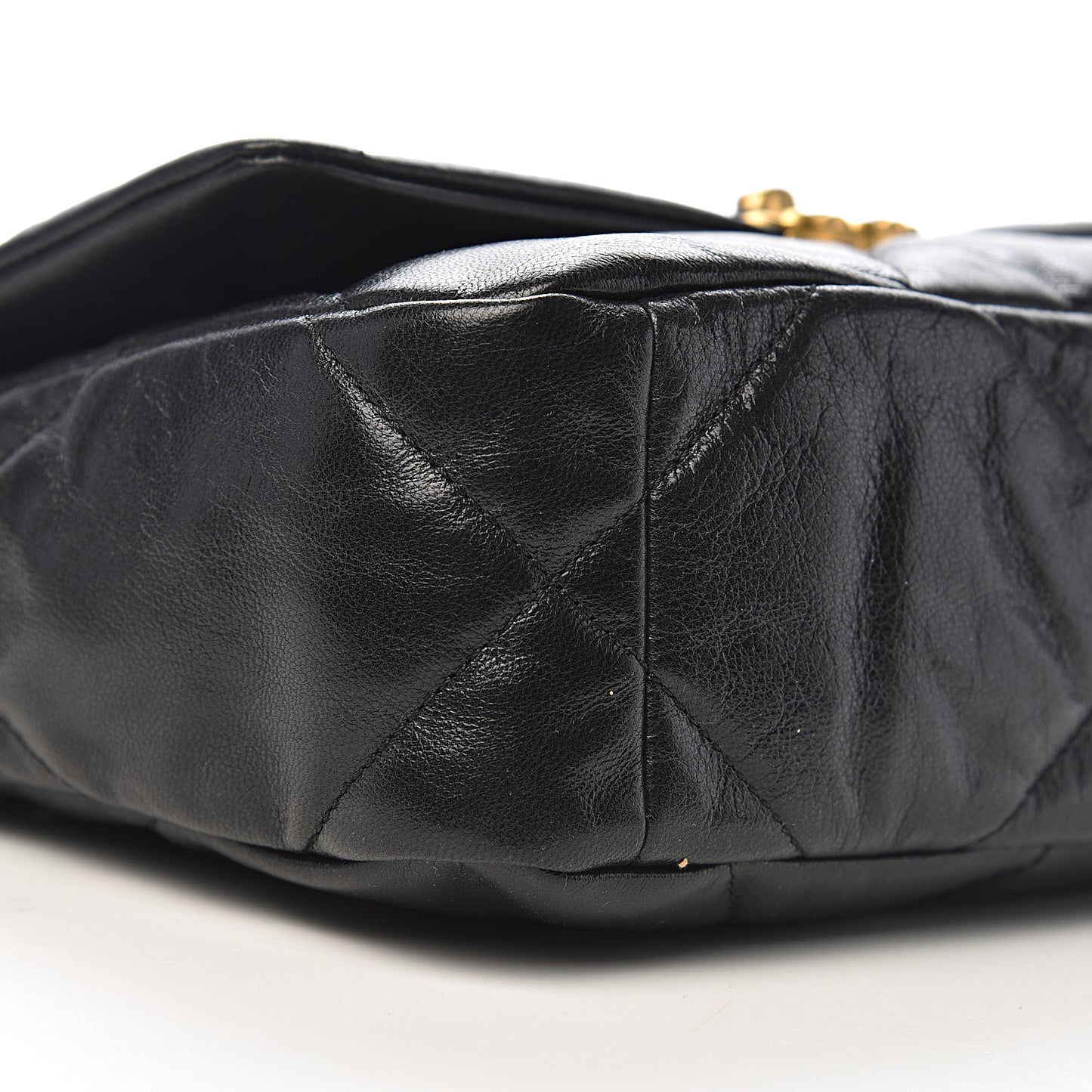 Goatskin Quilted Medium 19 Flap Black