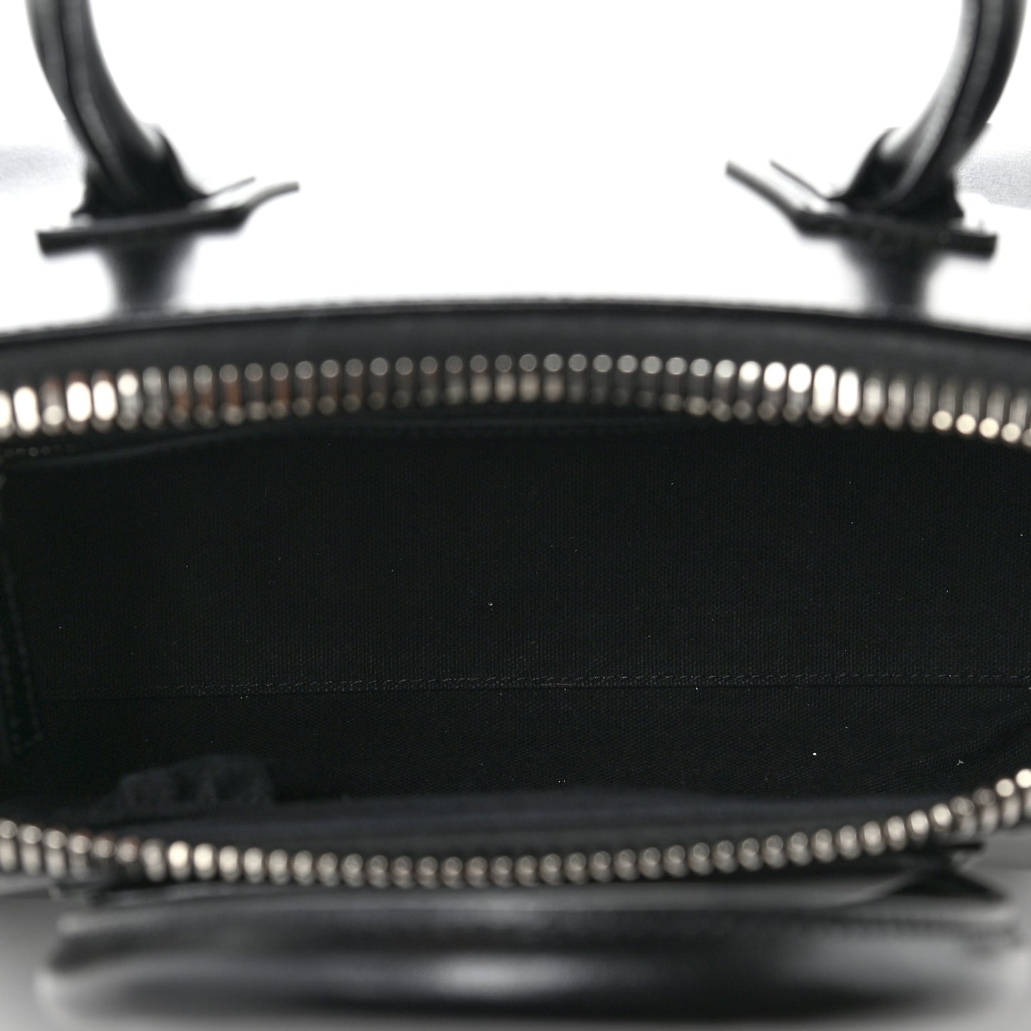 Shiny Lord Calfskin Medium Antigona Black