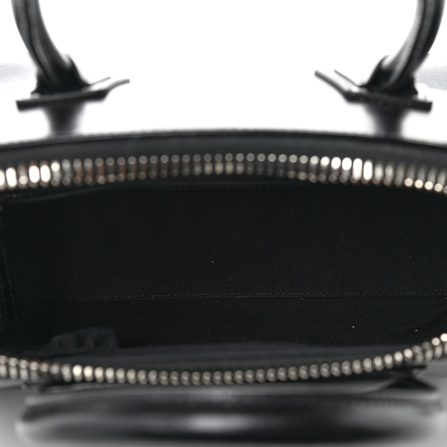 Givenchy Shiny Lord Calfskin Medium Antigona Black 5 of 9