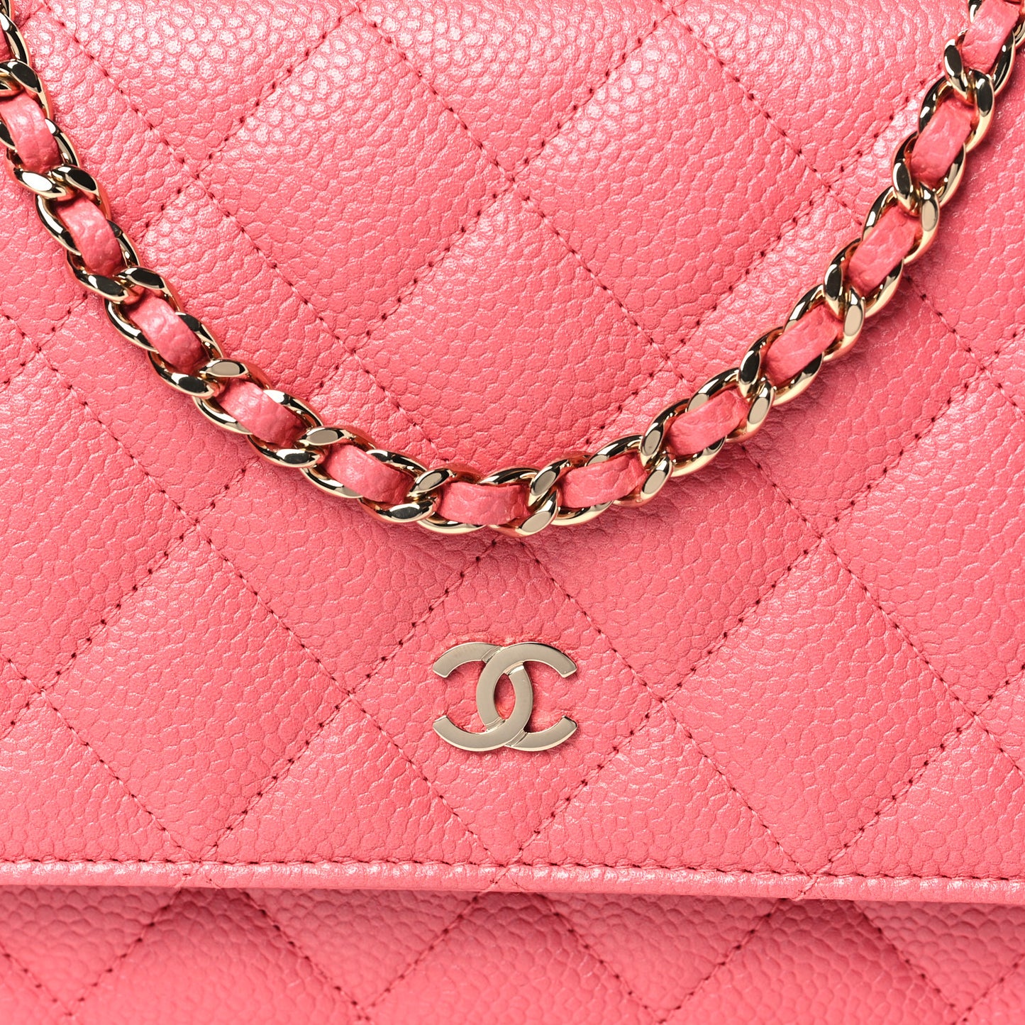 Caviar Quilted Wallet on Chain WOC Pink